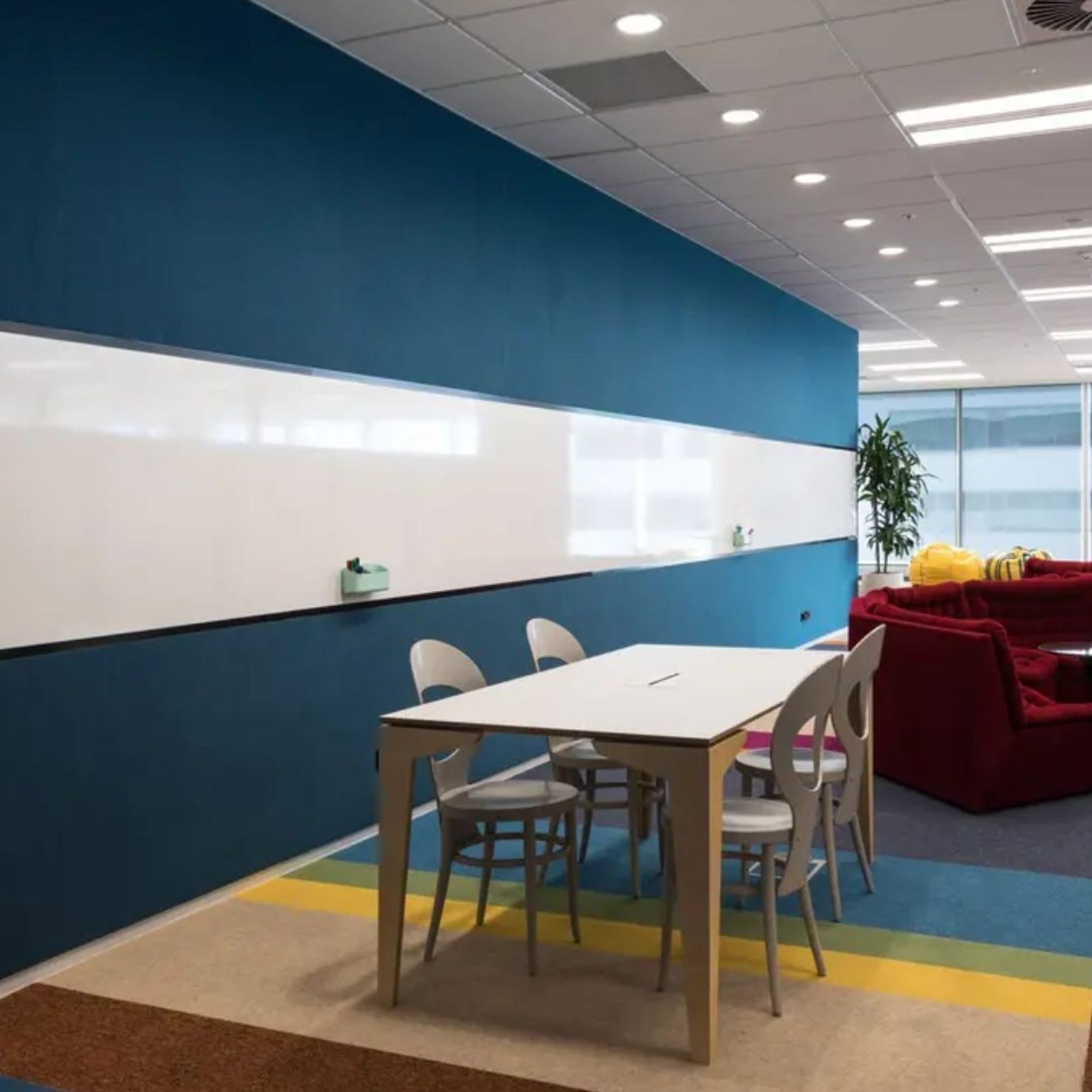 Vertiface Fabric Wallcovering gallery detail image