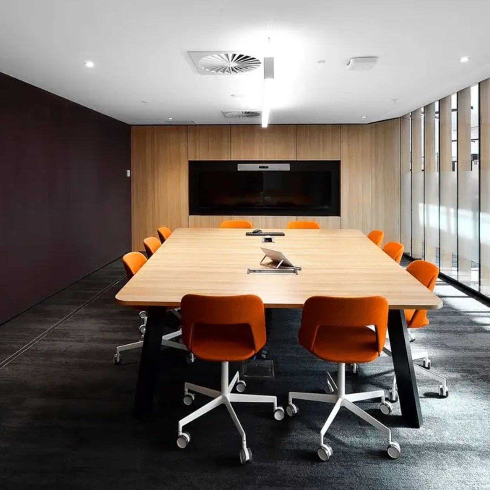 Vertiface Fabric Wallcovering gallery detail image