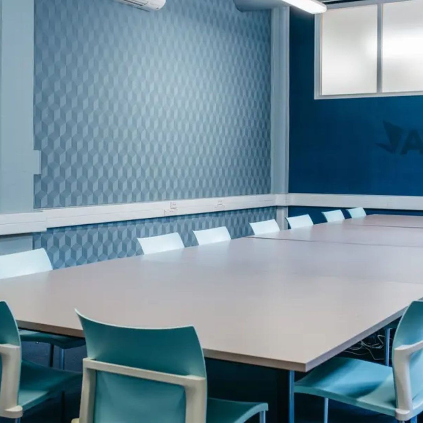 Vertiface Fabric Wallcovering gallery detail image