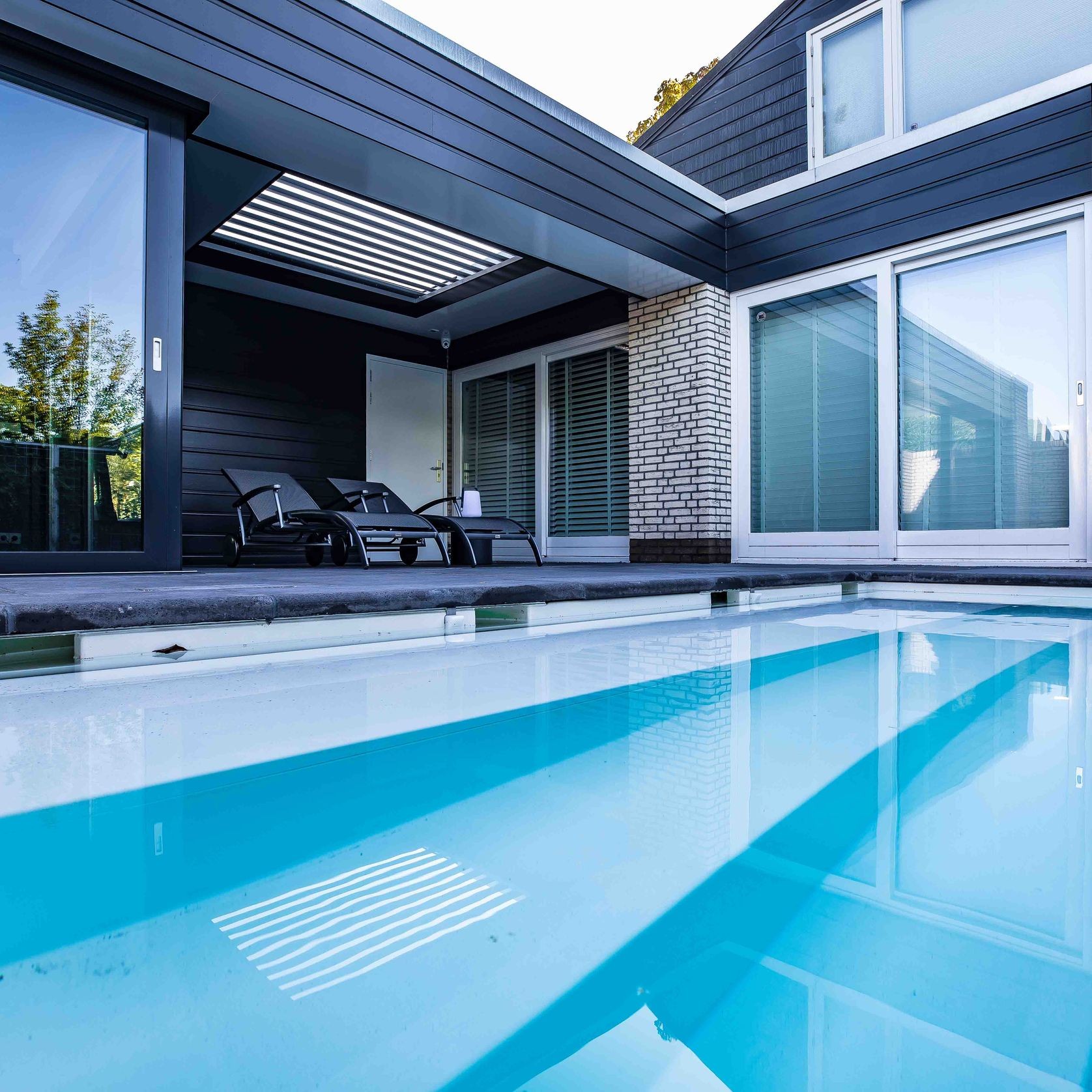 200/35 Slimline Opening Roof gallery detail image