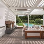 200 Suburban Opening Roof gallery detail image