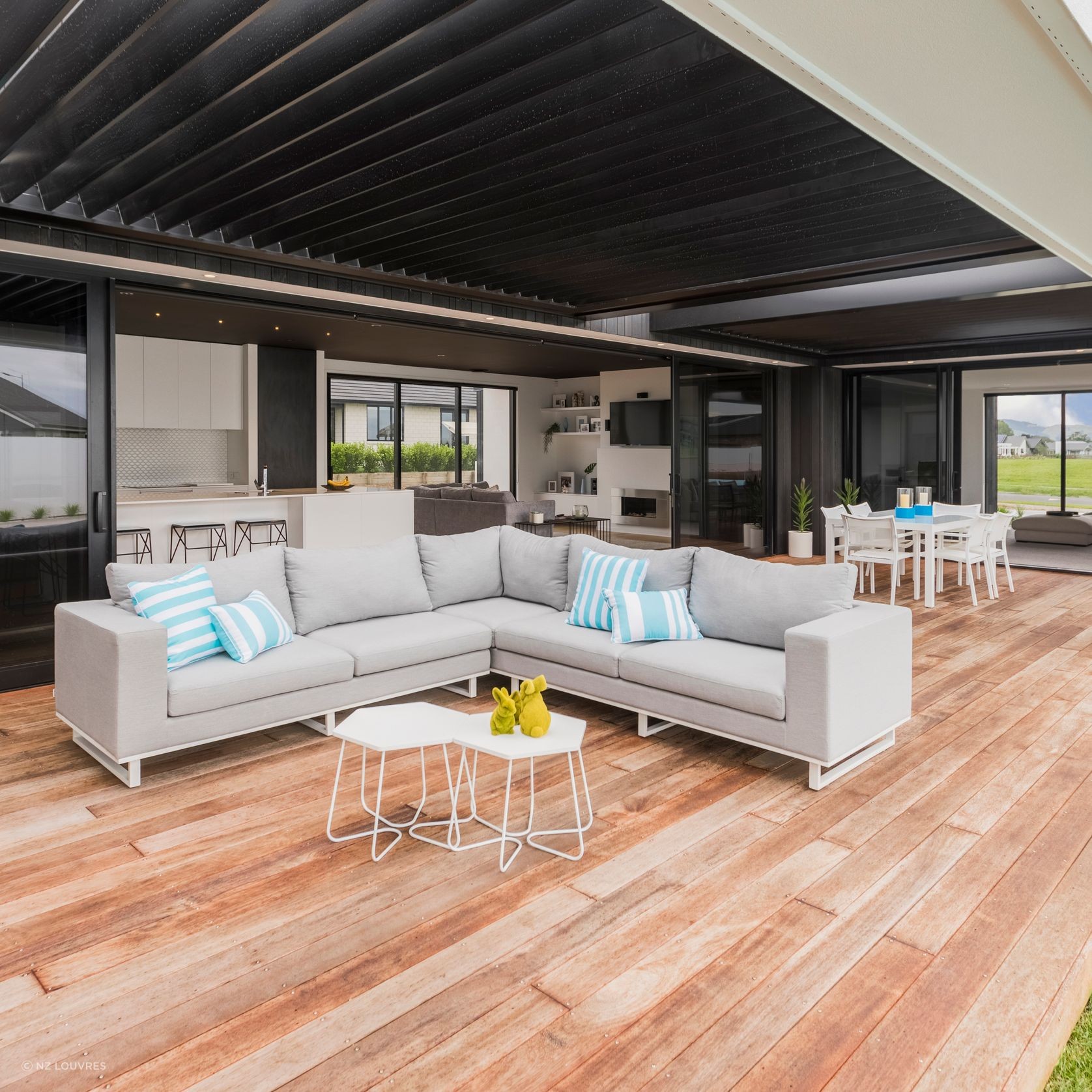 Louvre Opening Roof Systems gallery detail image