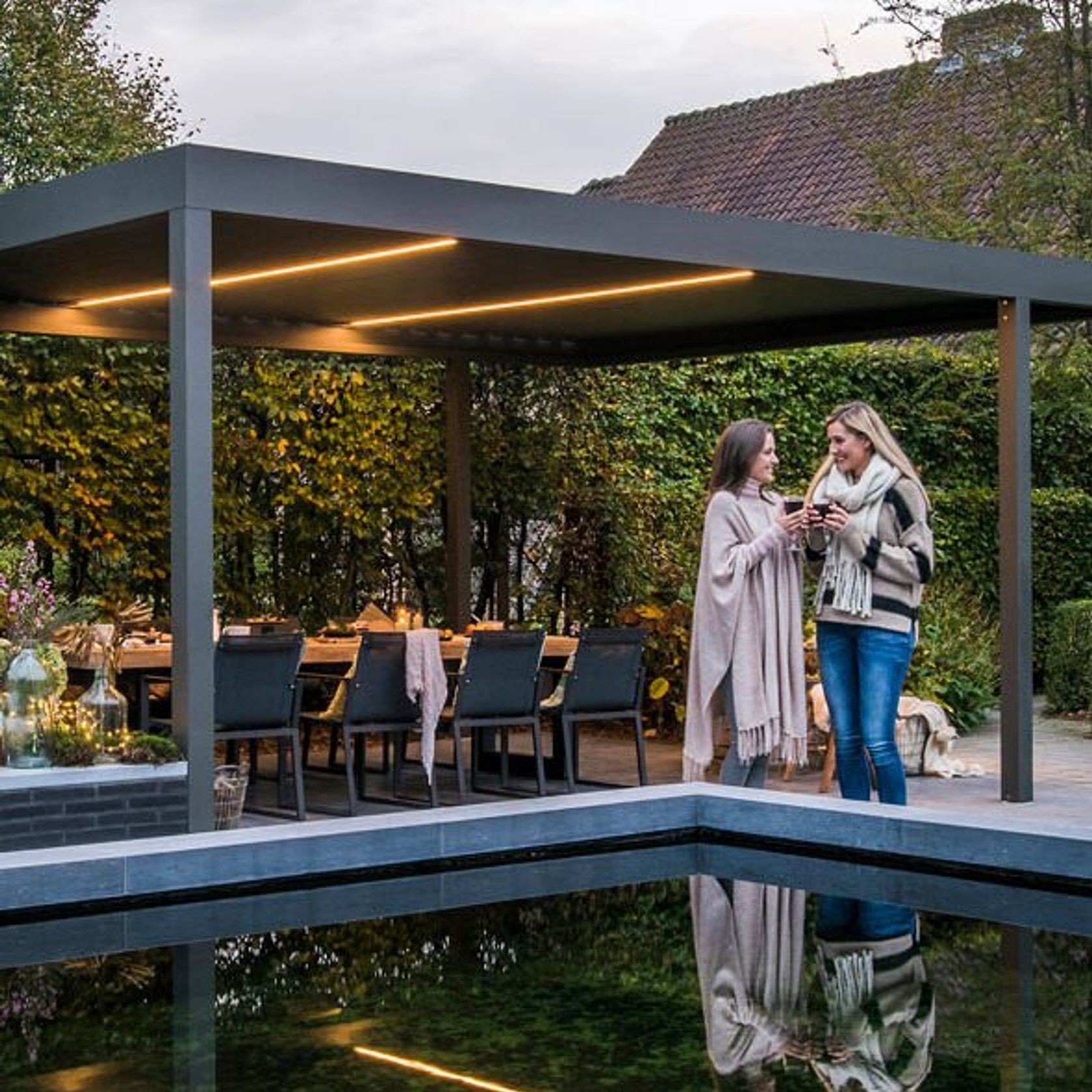 Camargue Louvred Roof gallery detail image