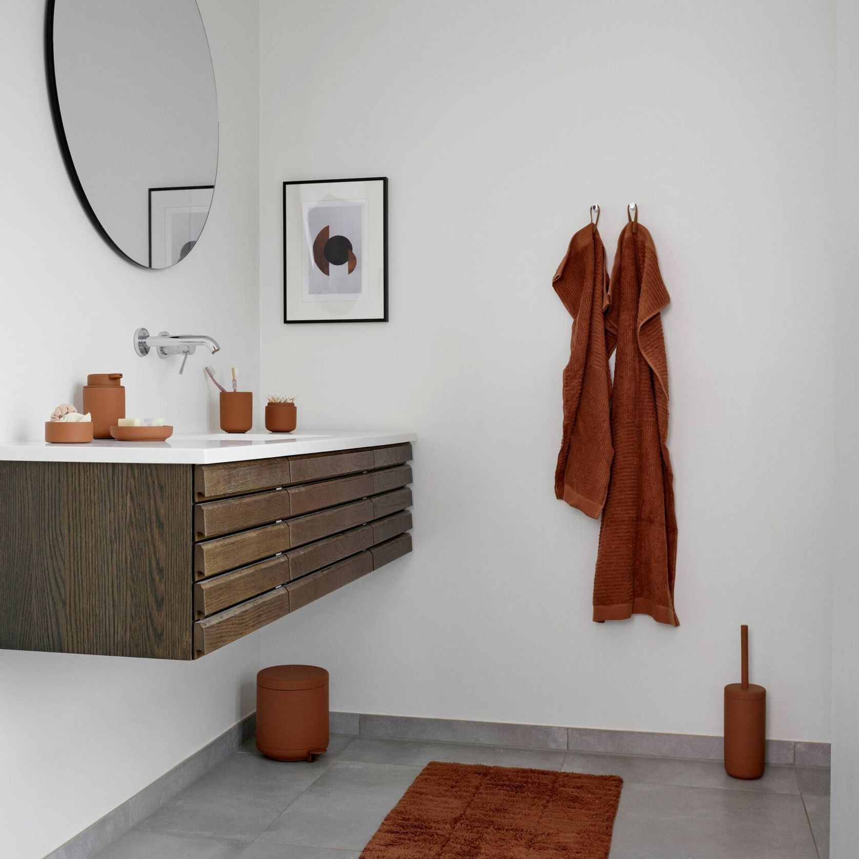 Zone Ume Jar w. Lid gallery detail image