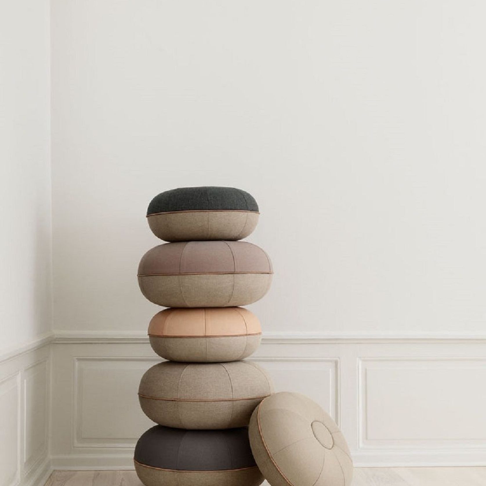 Fritz Hansen Pouf gallery detail image