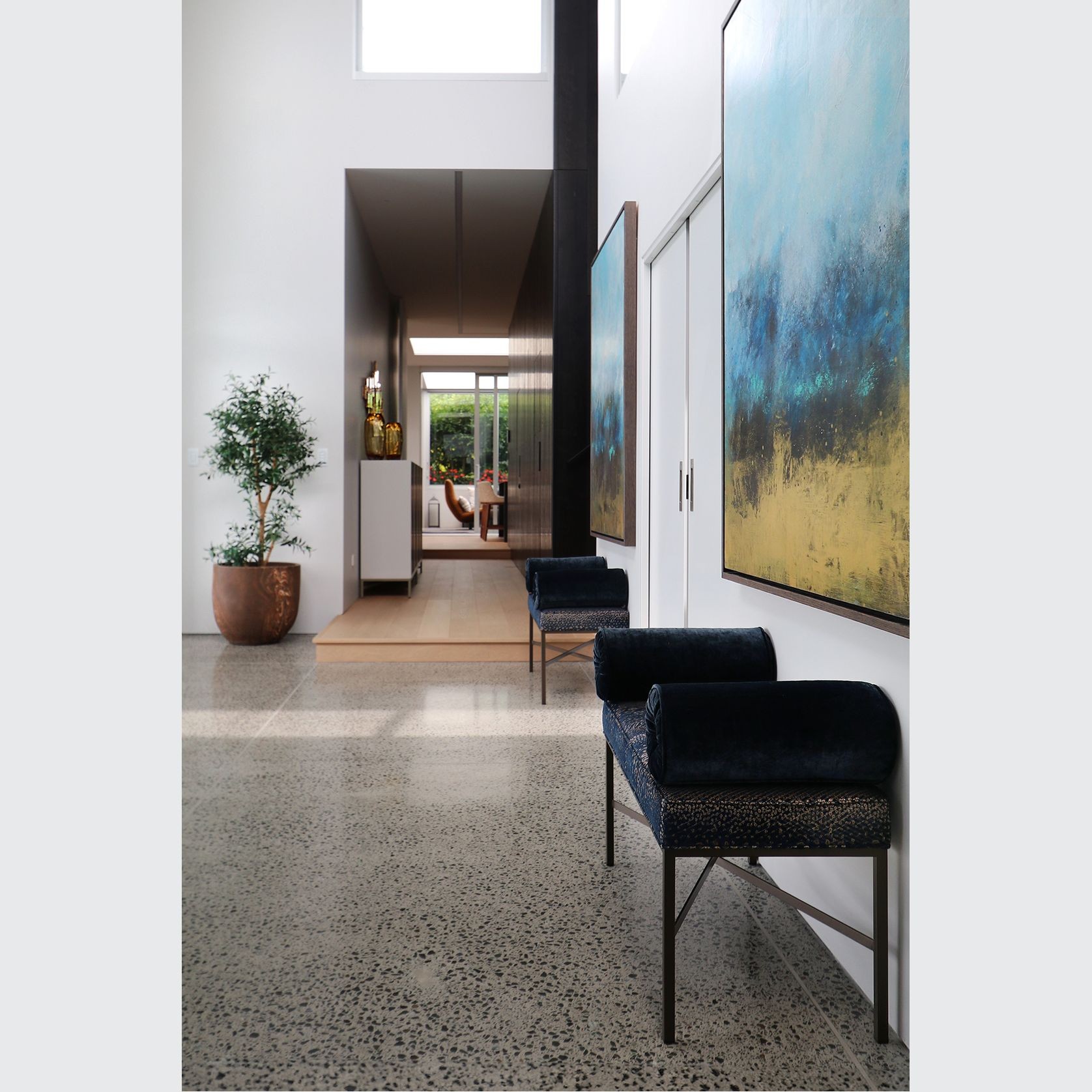 Custom Ottoman gallery detail image