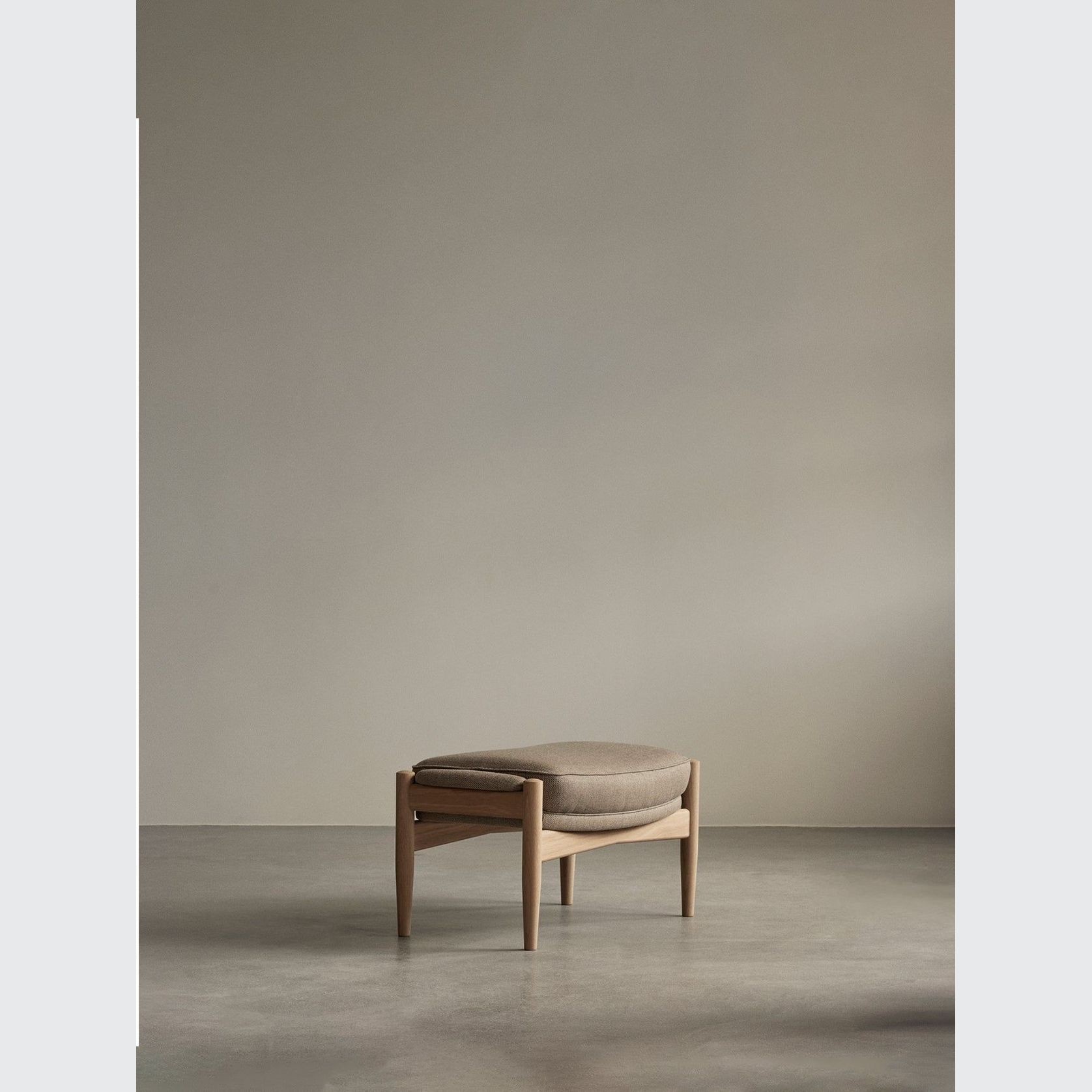 Audo CPH The Seal Ottoman gallery detail image