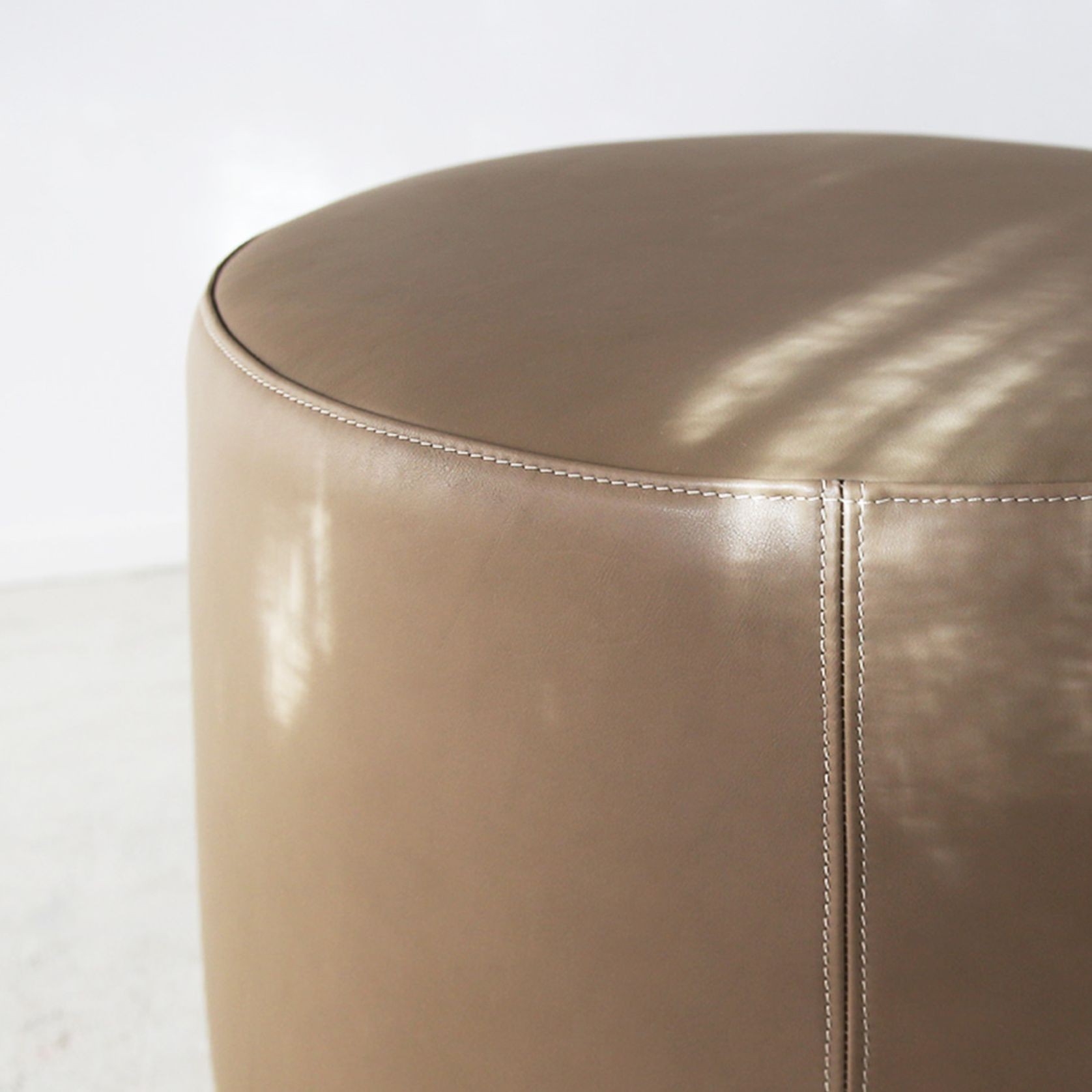 'Rio' Ottoman / Green Beige Leather gallery detail image