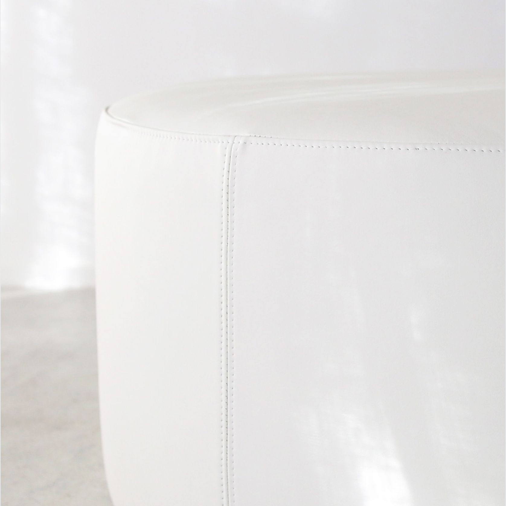 'Rio' Ottoman / Cream Leather gallery detail image