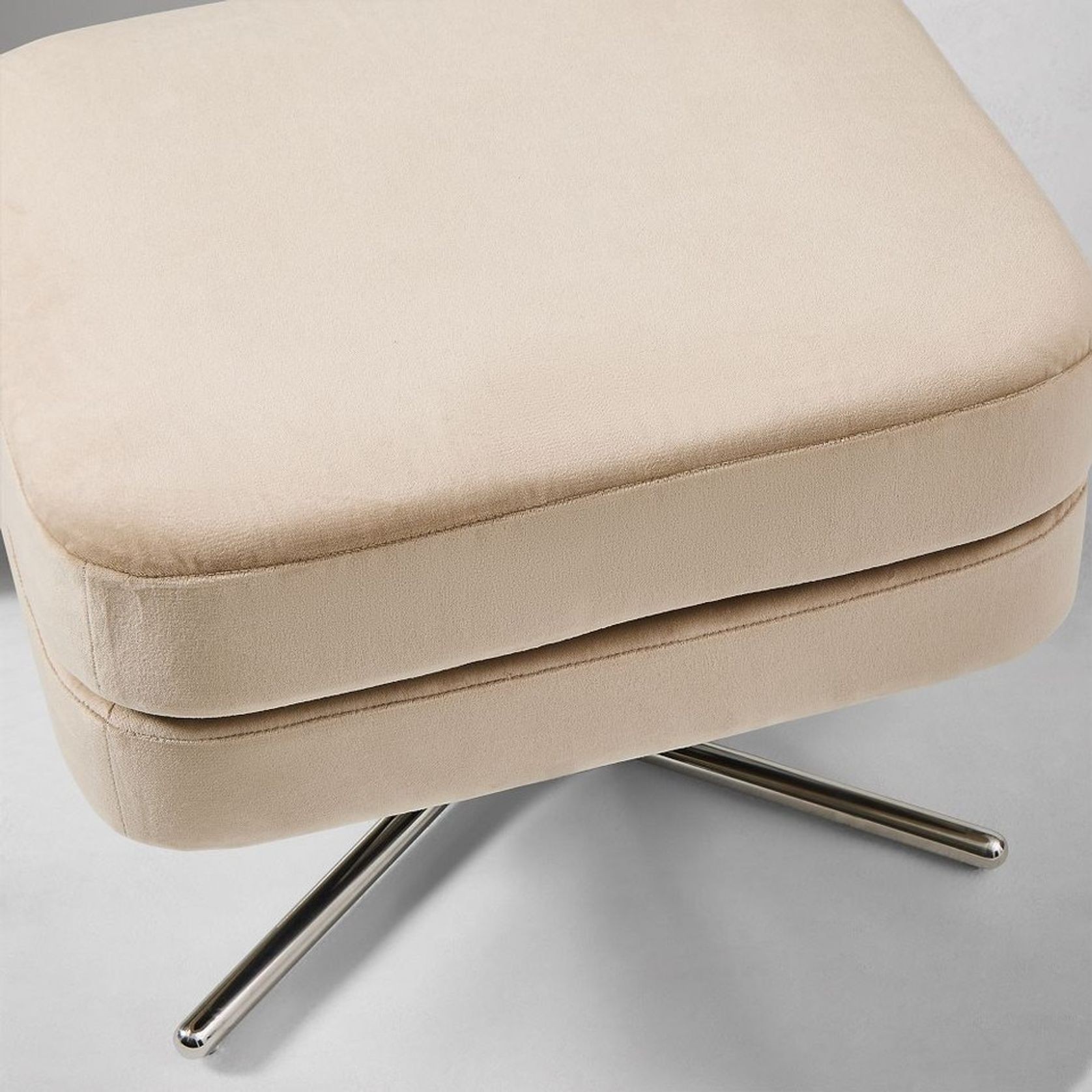 Patchin Swivel Chair Ottoman gallery detail image