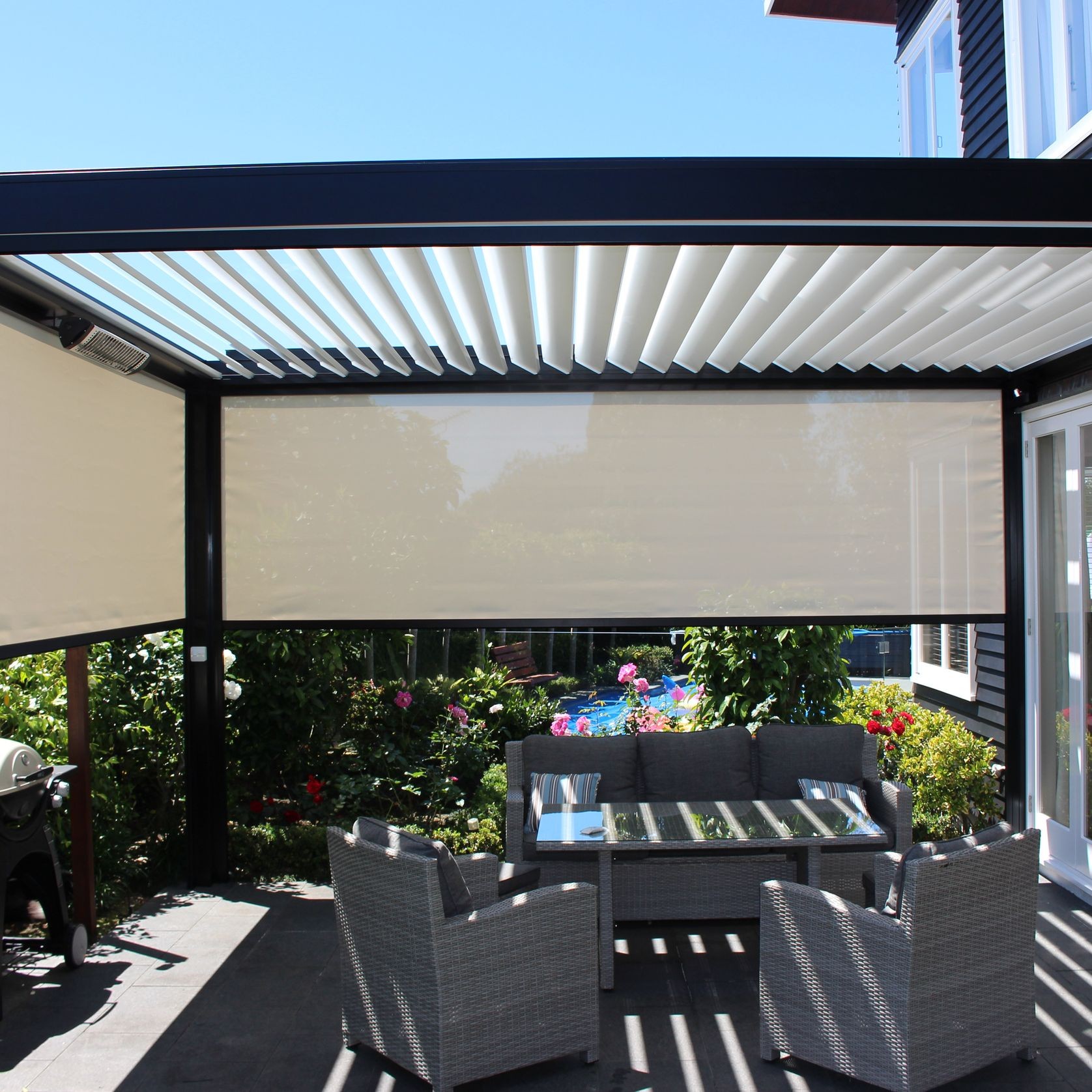 Solarzip® Outdoor Blind gallery detail image