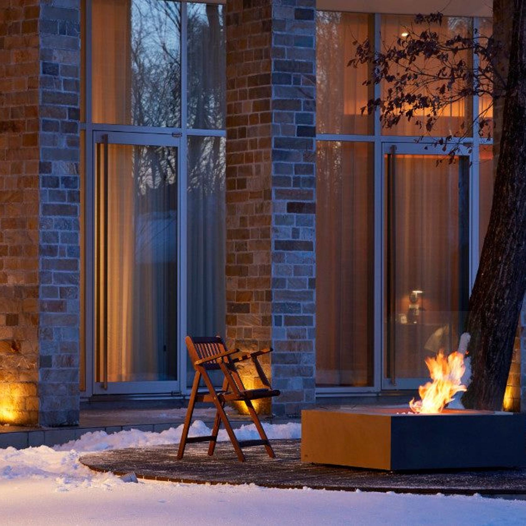 Base 40 gallery detail image