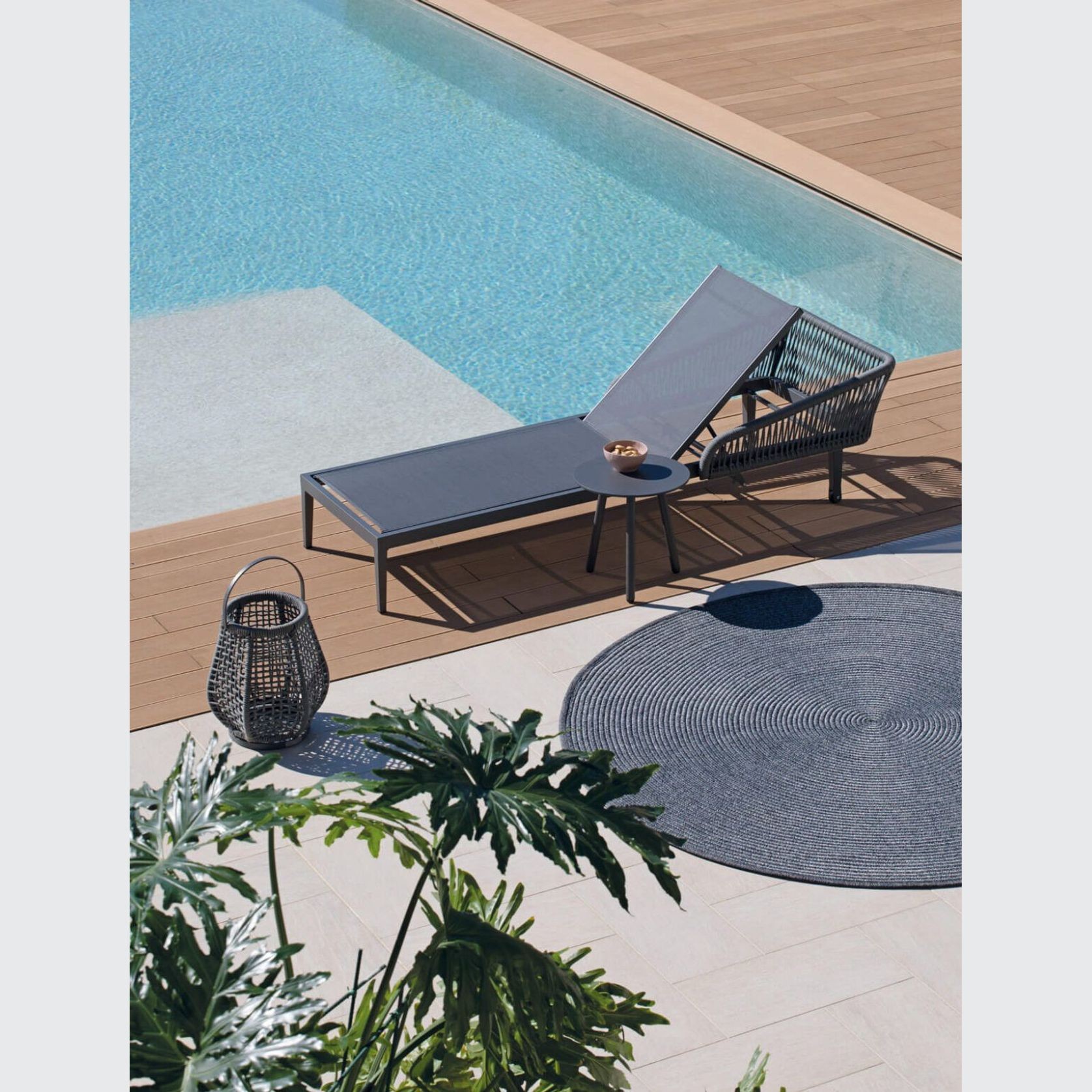 LUDO Lantern gallery detail image