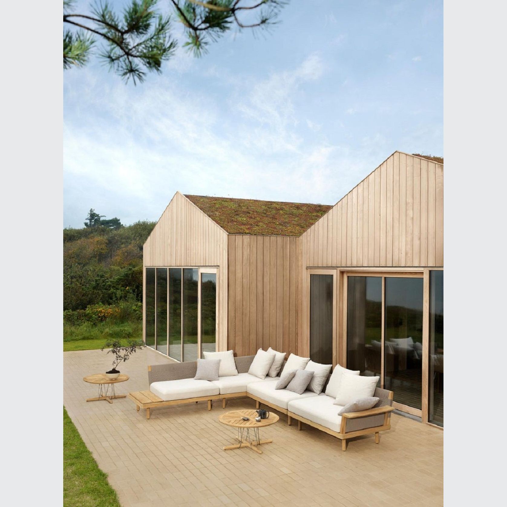 EOOS Embrace Outdoor Series gallery detail image