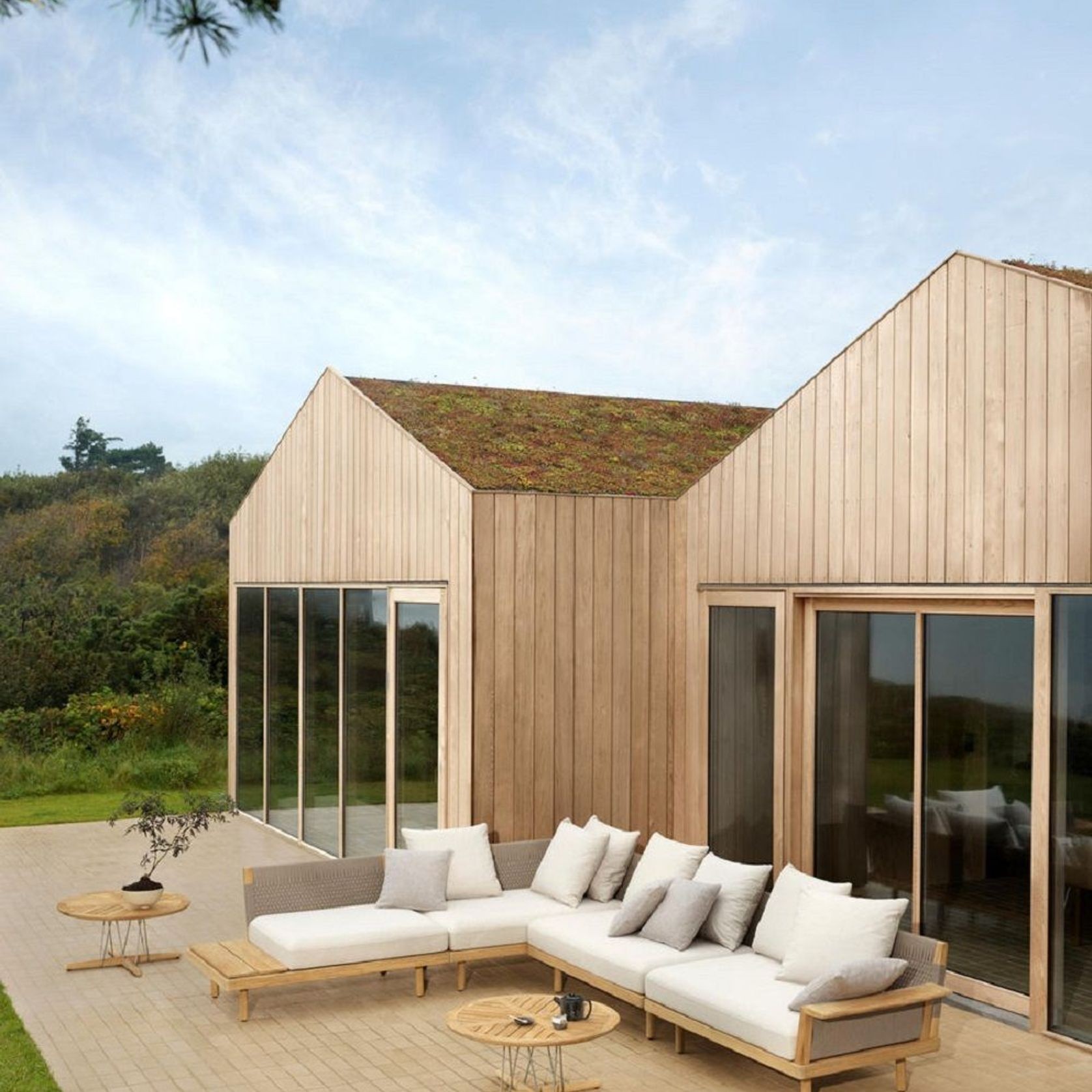 EOOS Embrace Outdoor Series gallery detail image