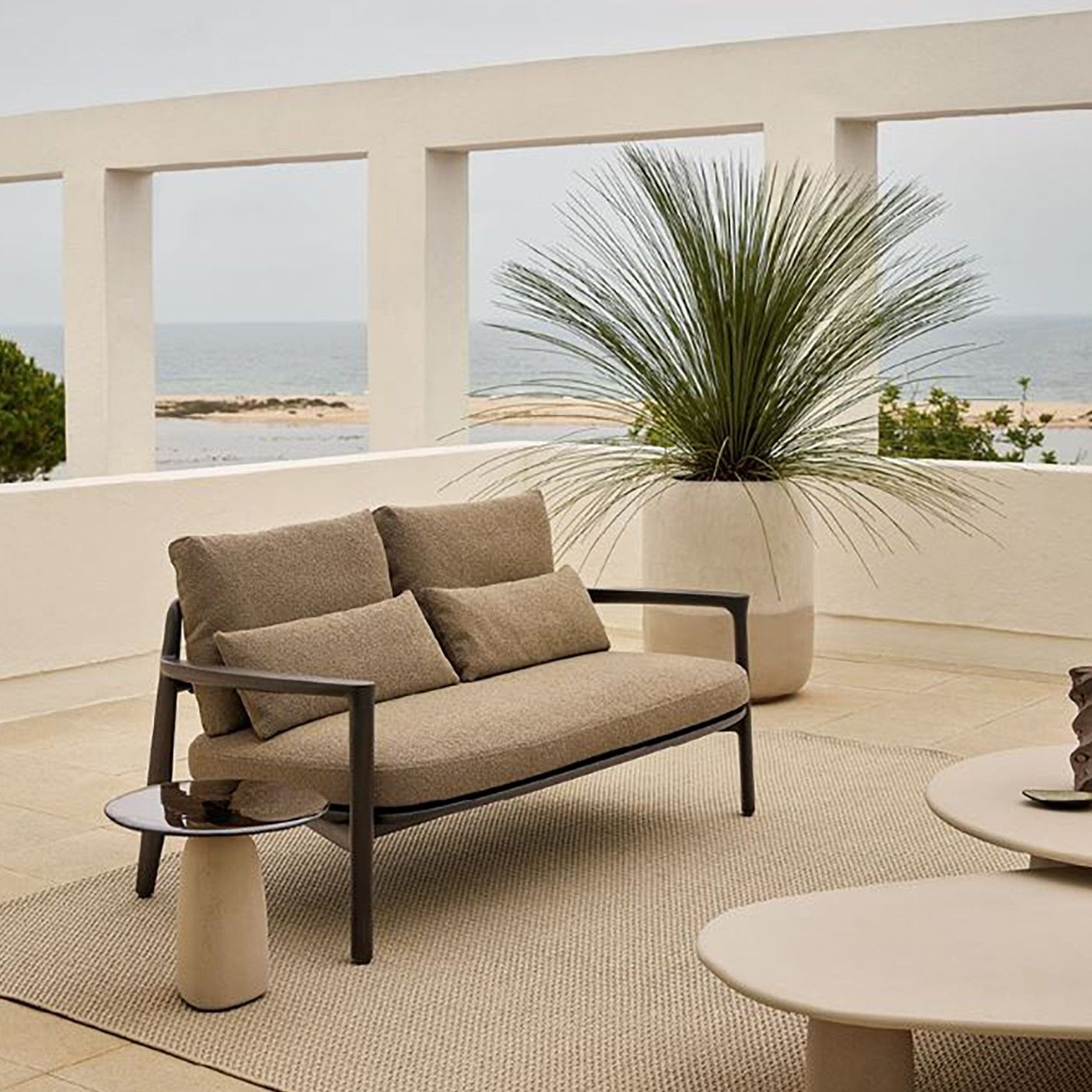 Magnolia Sofa gallery detail image