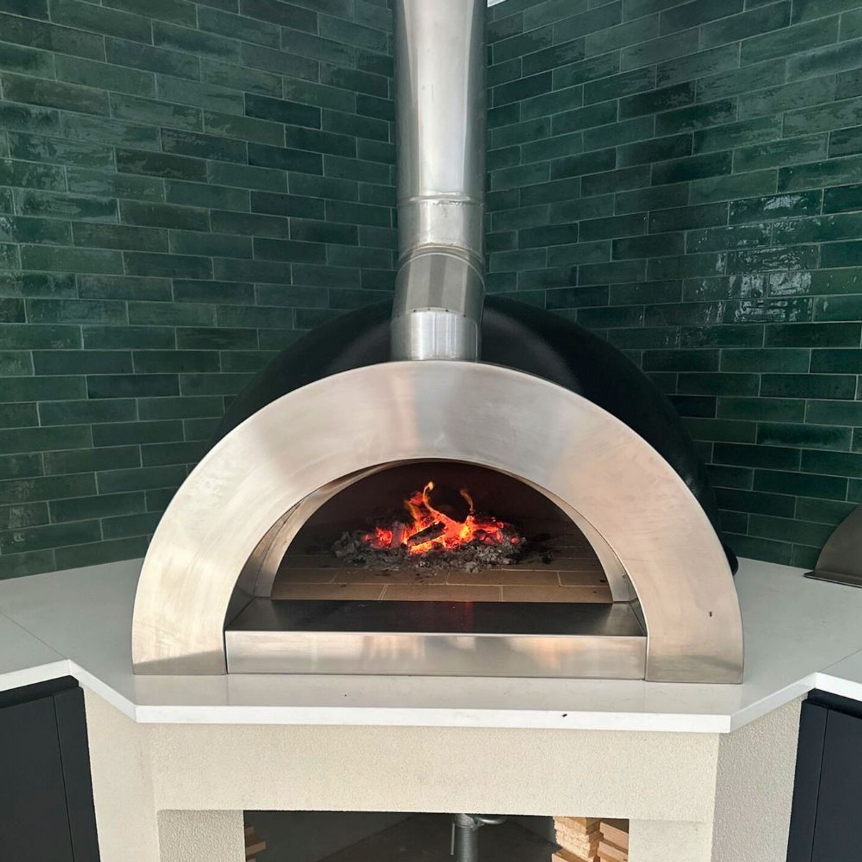 ZRW-1200 Refractory Wood Fired Pizza Oven gallery detail image