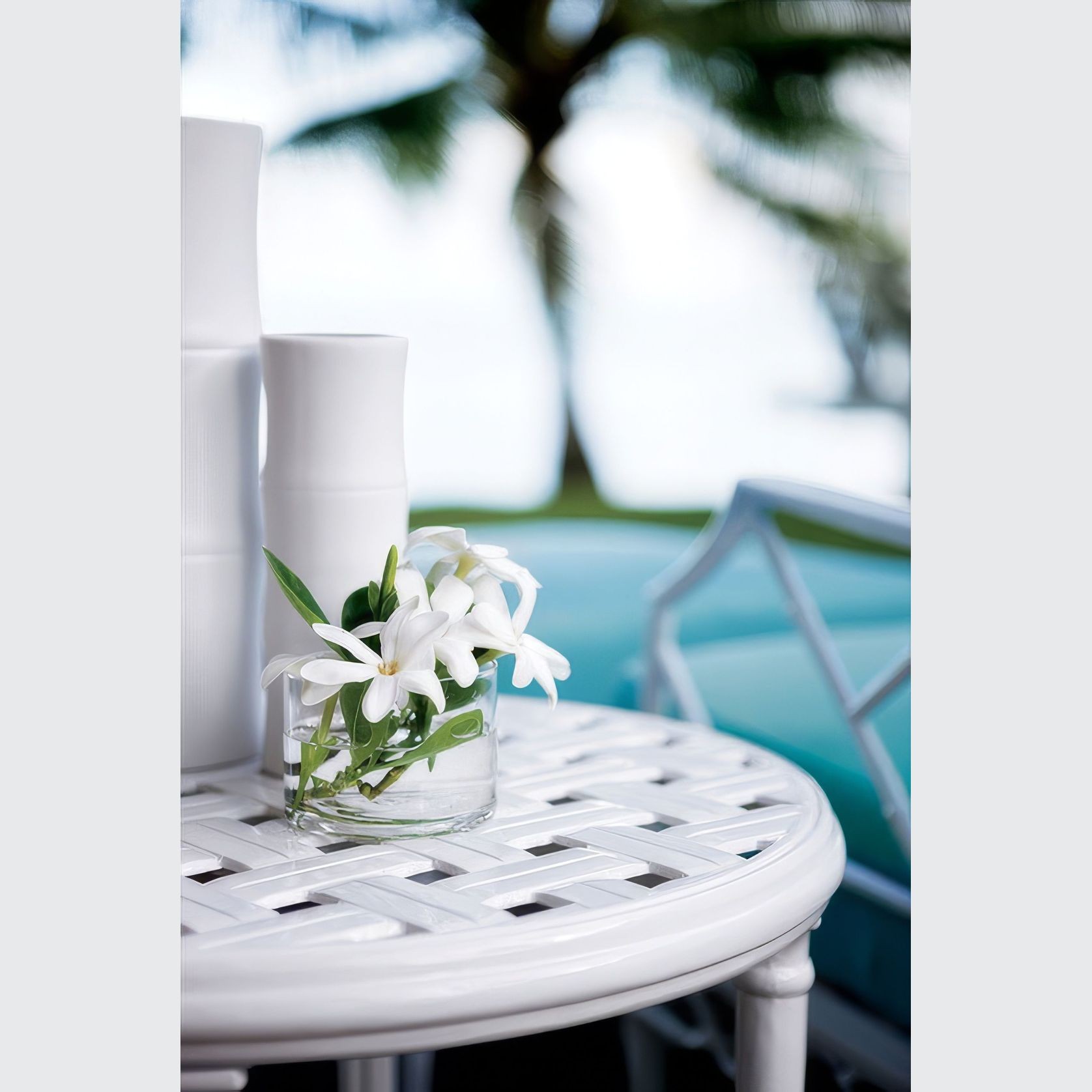 Calcutta 20" Round Cast Top Side Table gallery detail image