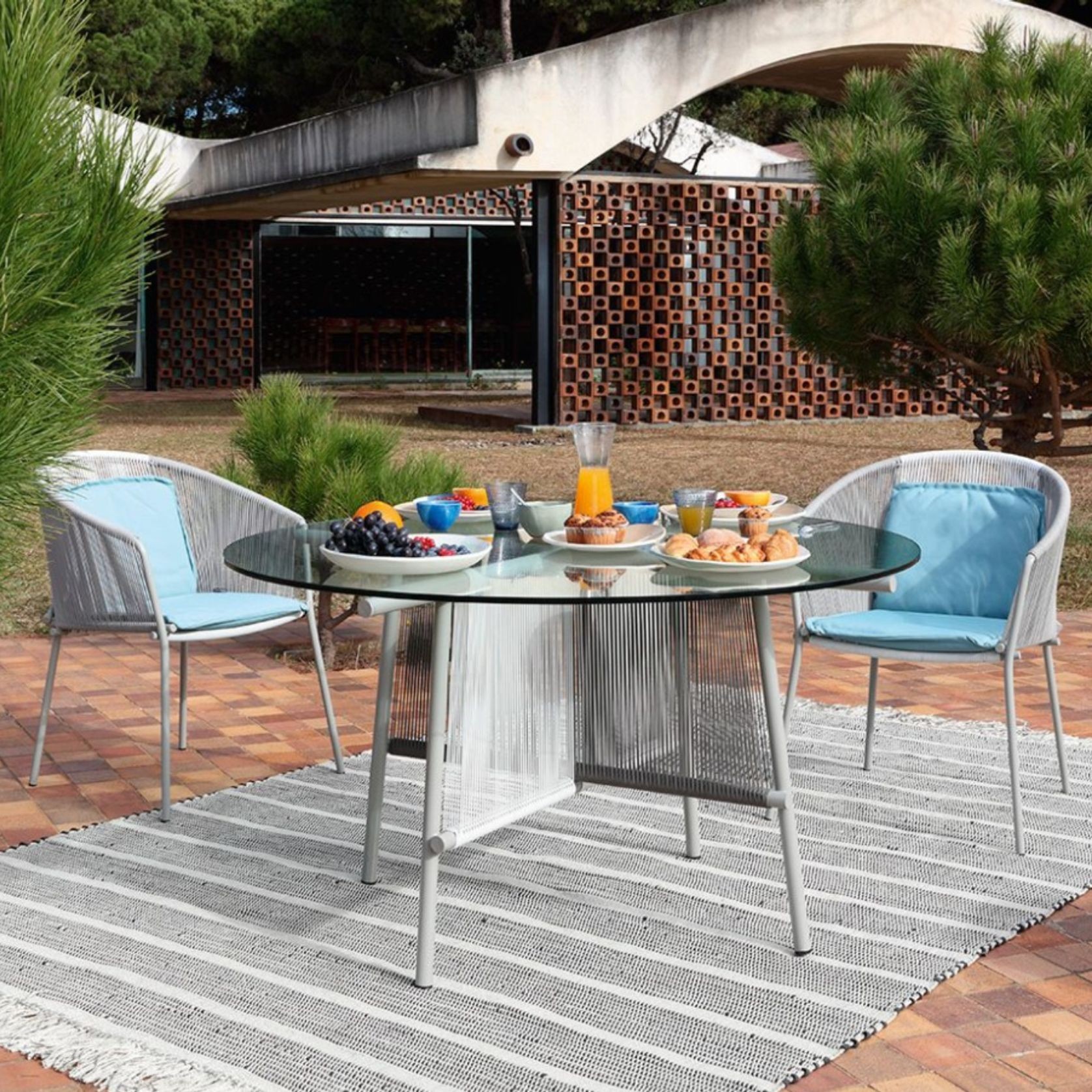 Traveler Outdoor Dining Table gallery detail image