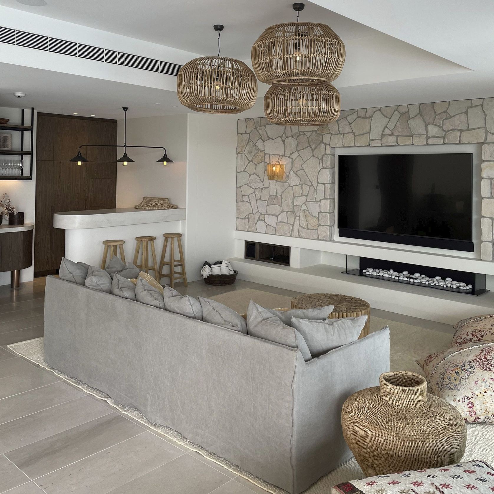 Luna Chiaro Limestone gallery detail image