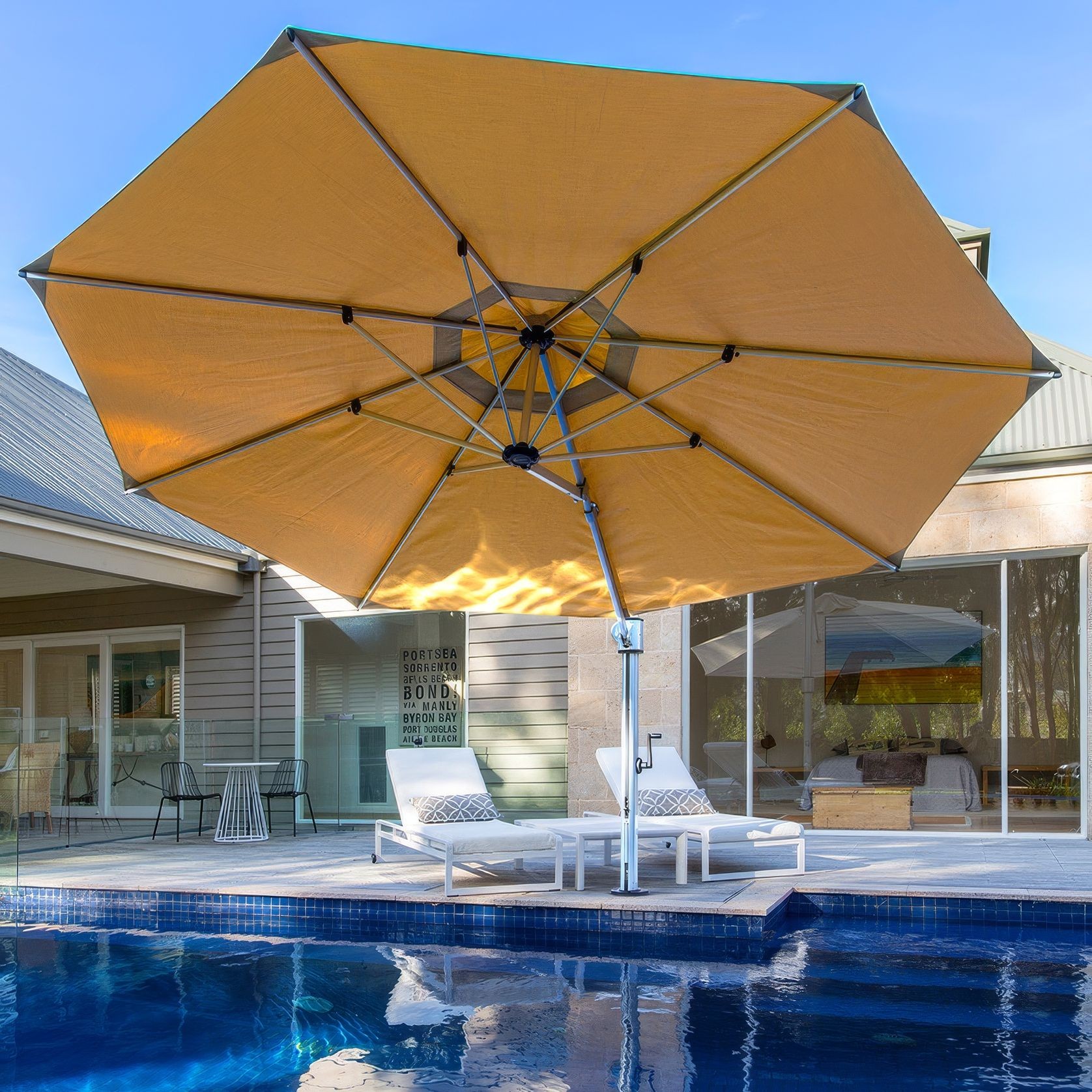 Eclipse Cantilever Umbrella gallery detail image