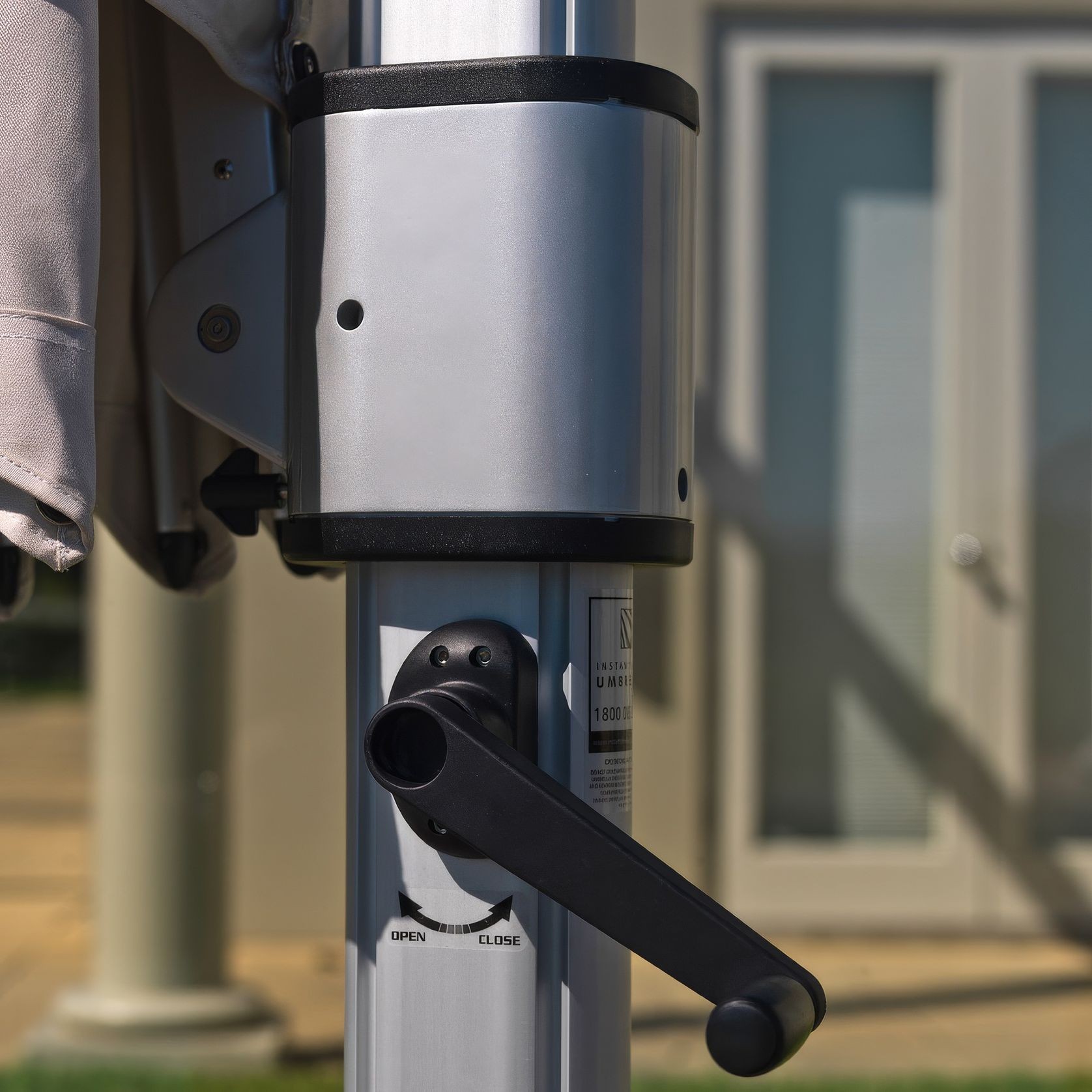 Eclipse Cantilever Umbrella gallery detail image