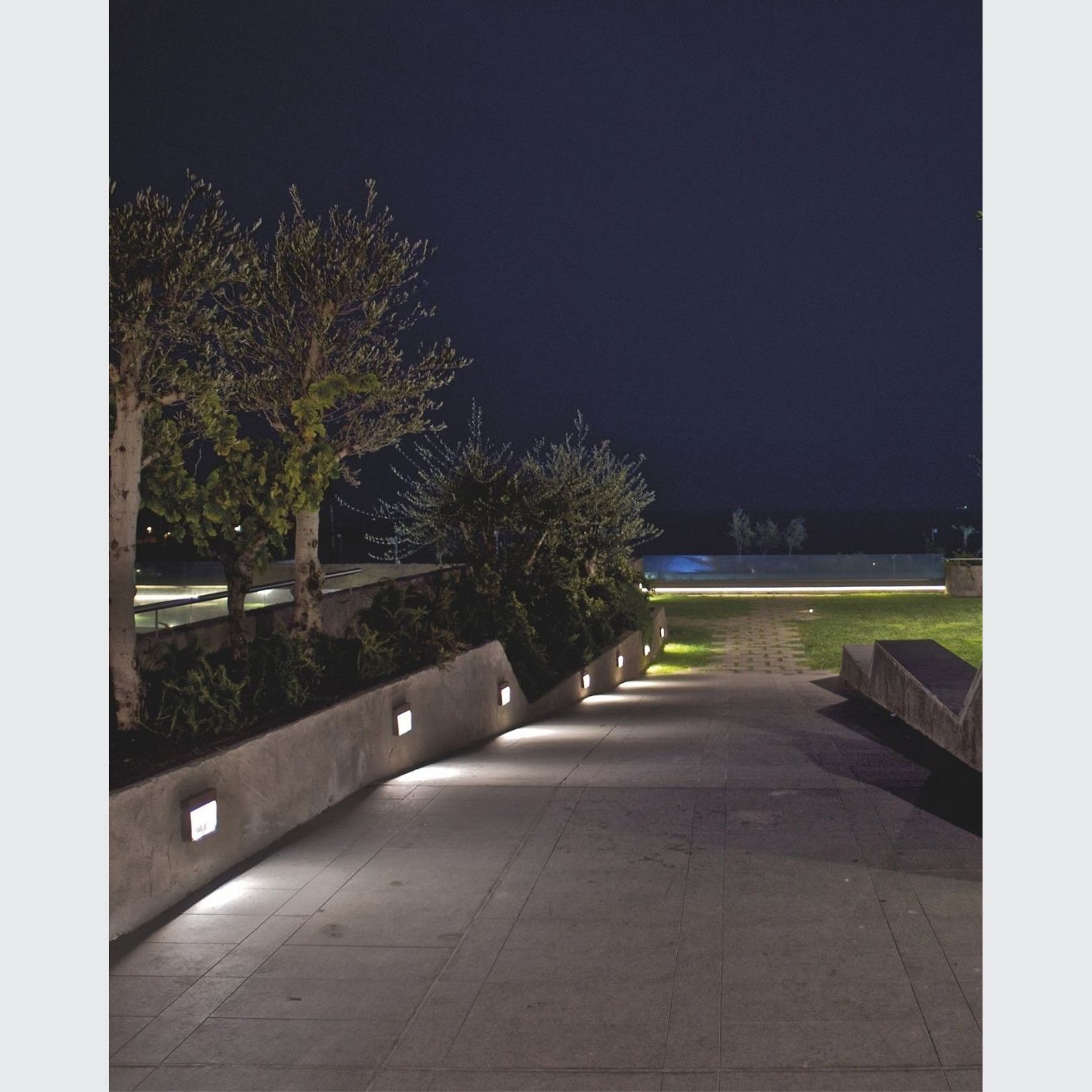 Hyperion Outdoor Wall Light by Flos gallery detail image