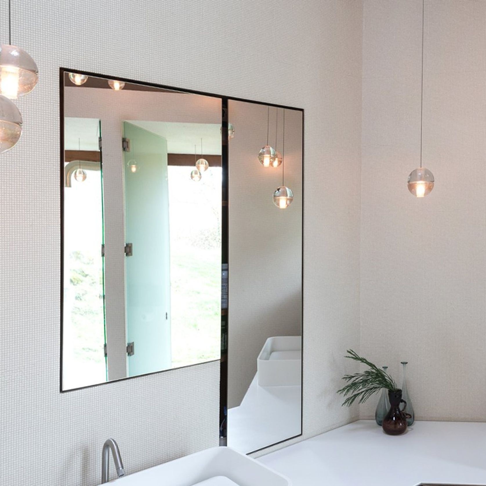 14.1 | Suspension Lamp gallery detail image