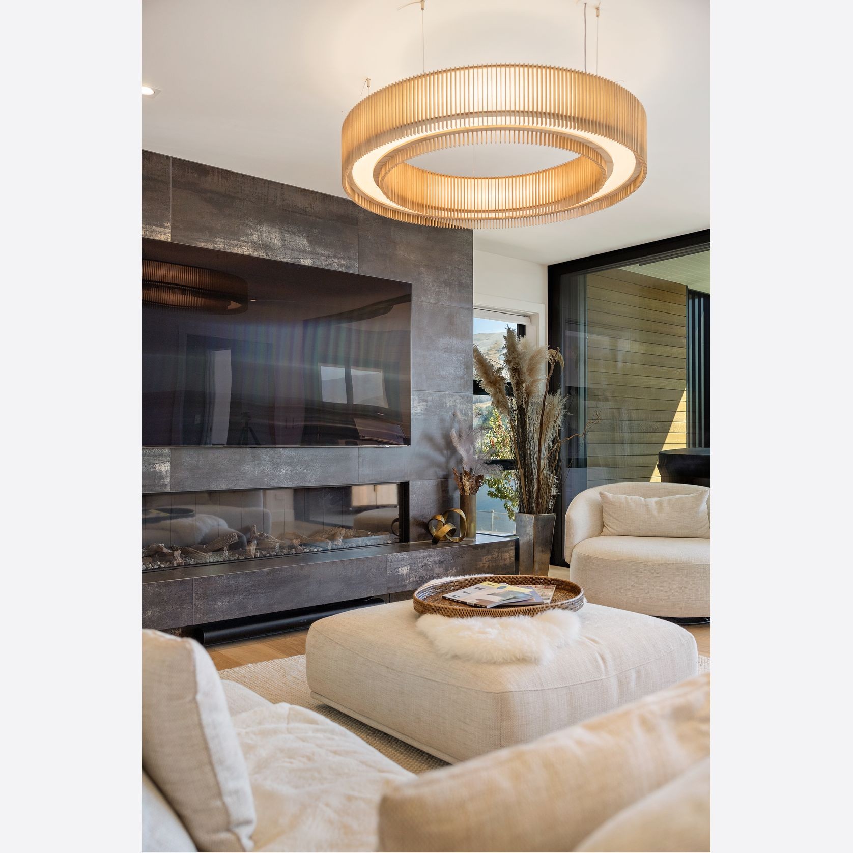 iO Phoebus LED Luminaire gallery detail image