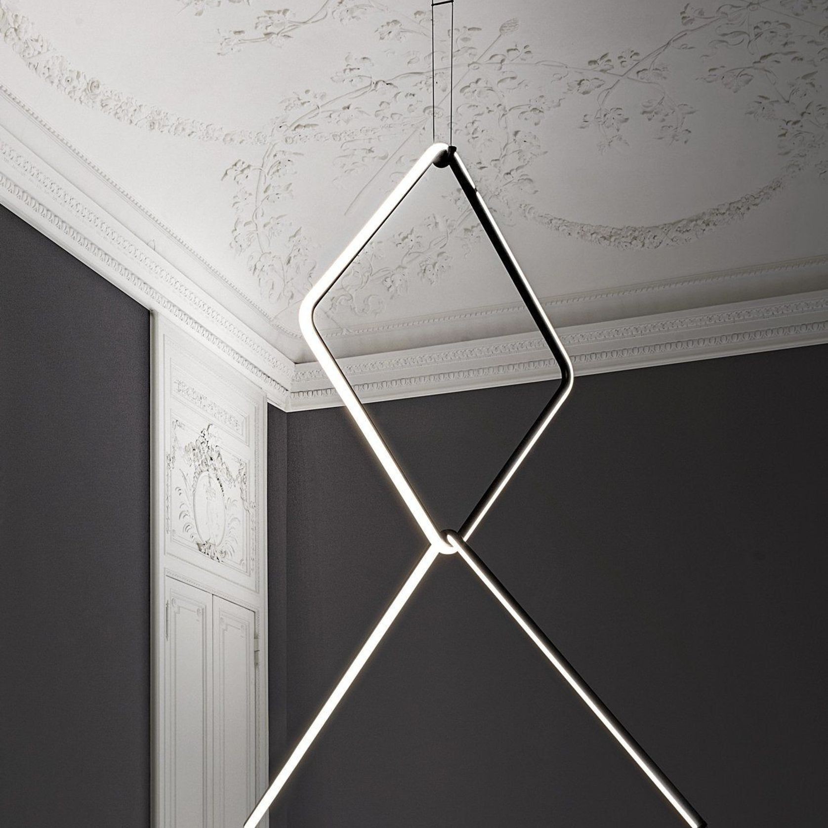 Arrangements Broken Line gallery detail image