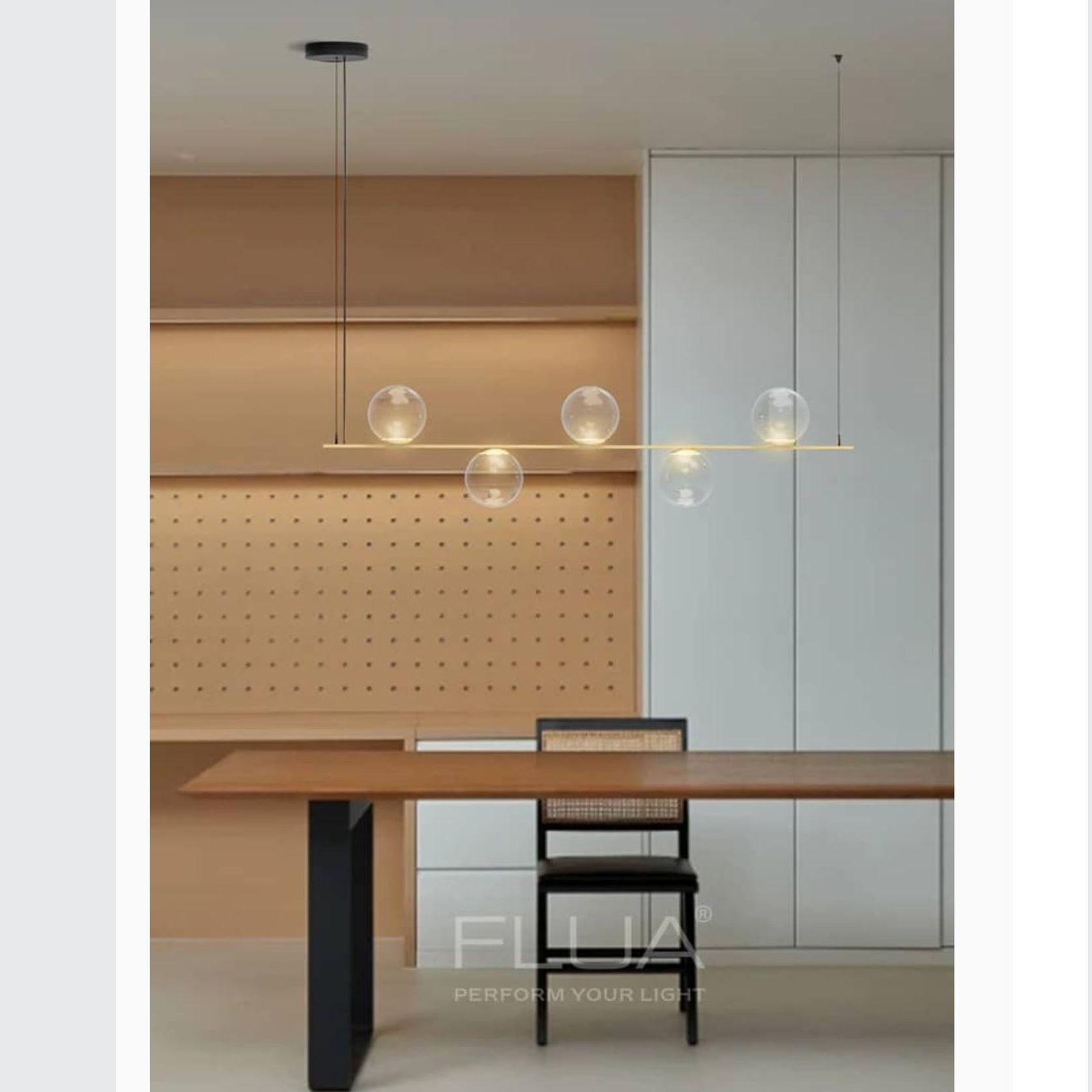 CORONA | Pendant gallery detail image