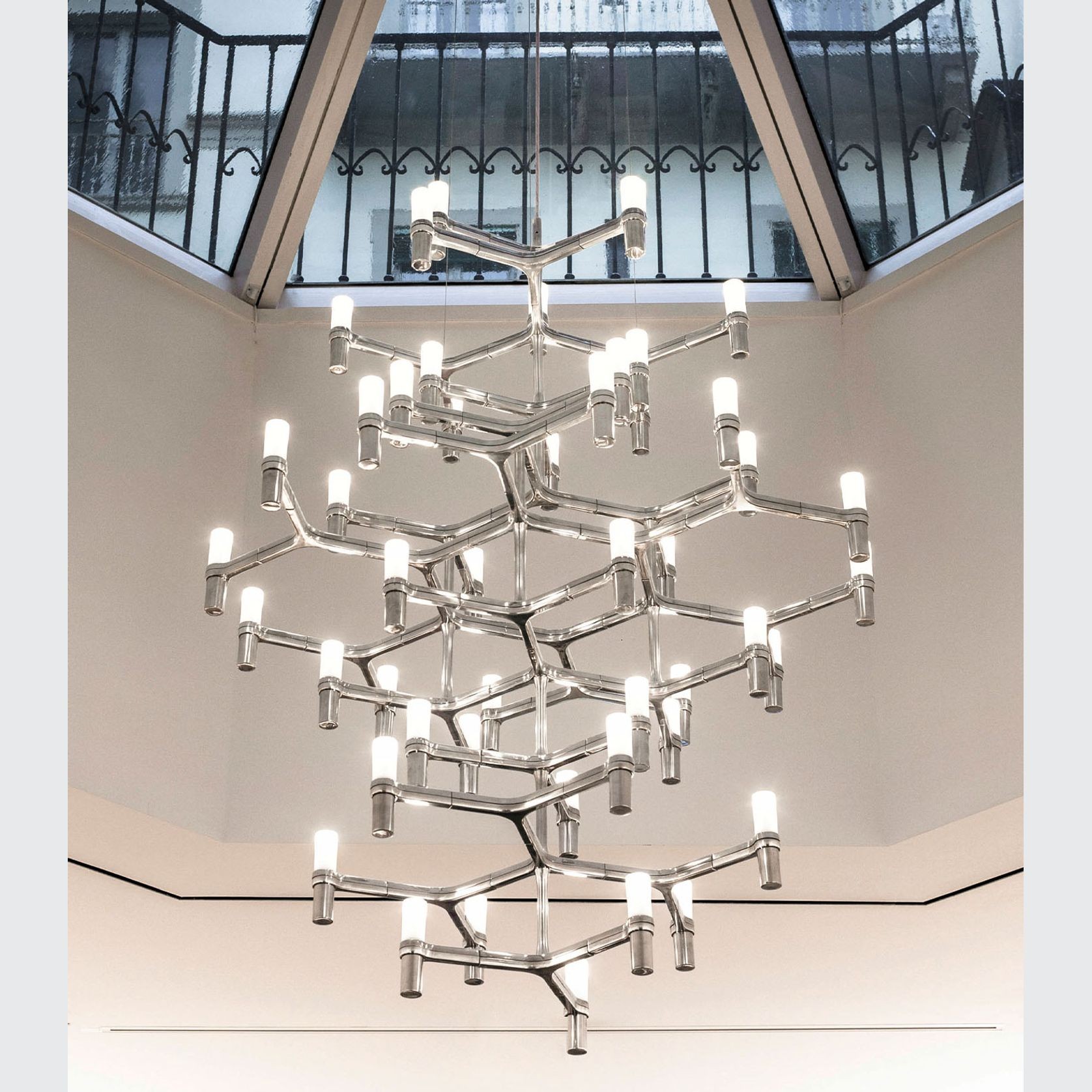 Crown Summa Pendant Light gallery detail image