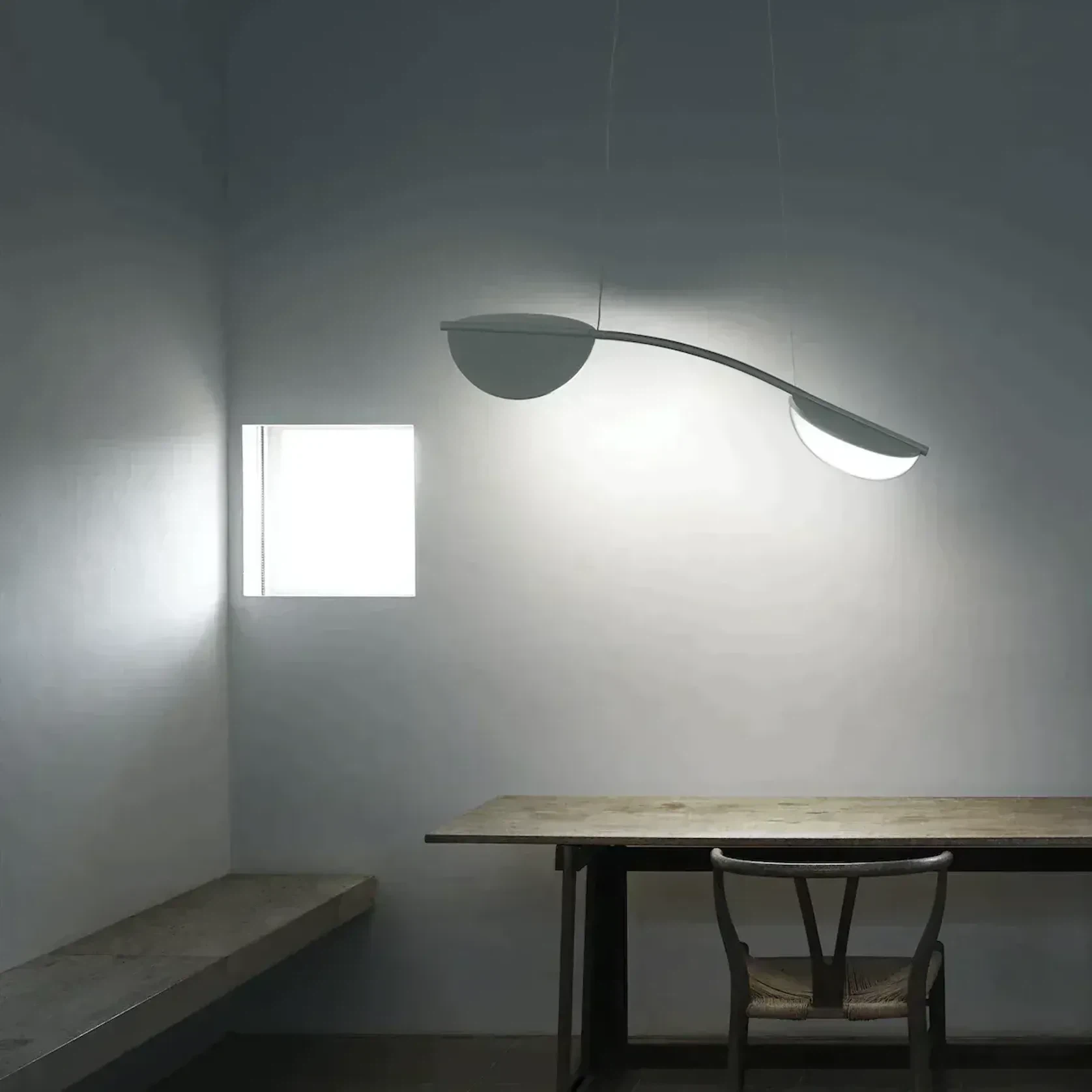 Almendra Linear gallery detail image