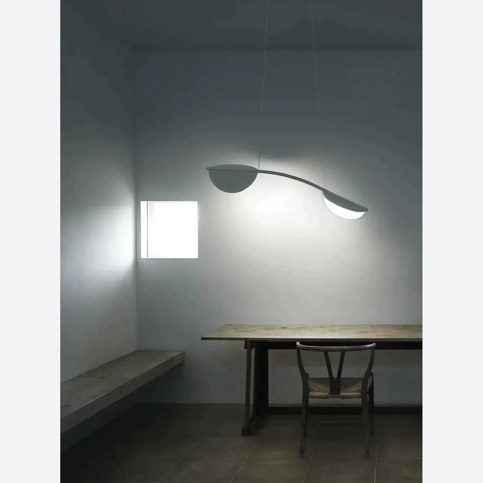 Almendra Linear gallery detail image