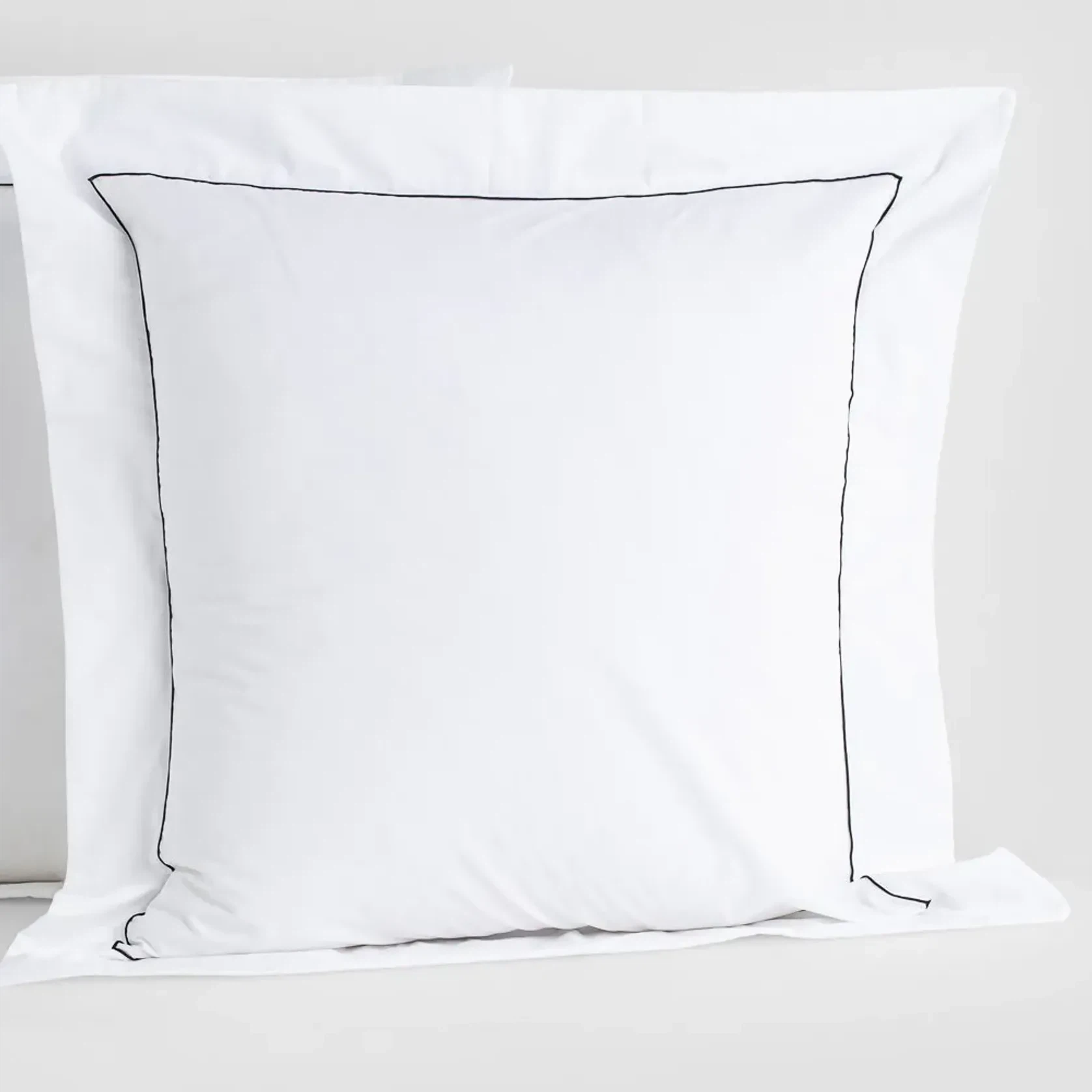 Cotton Percale Pillow Cases with Piping gallery detail image