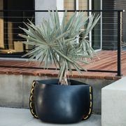 Blinde™ Stitch 75 Concrete Planter gallery detail image