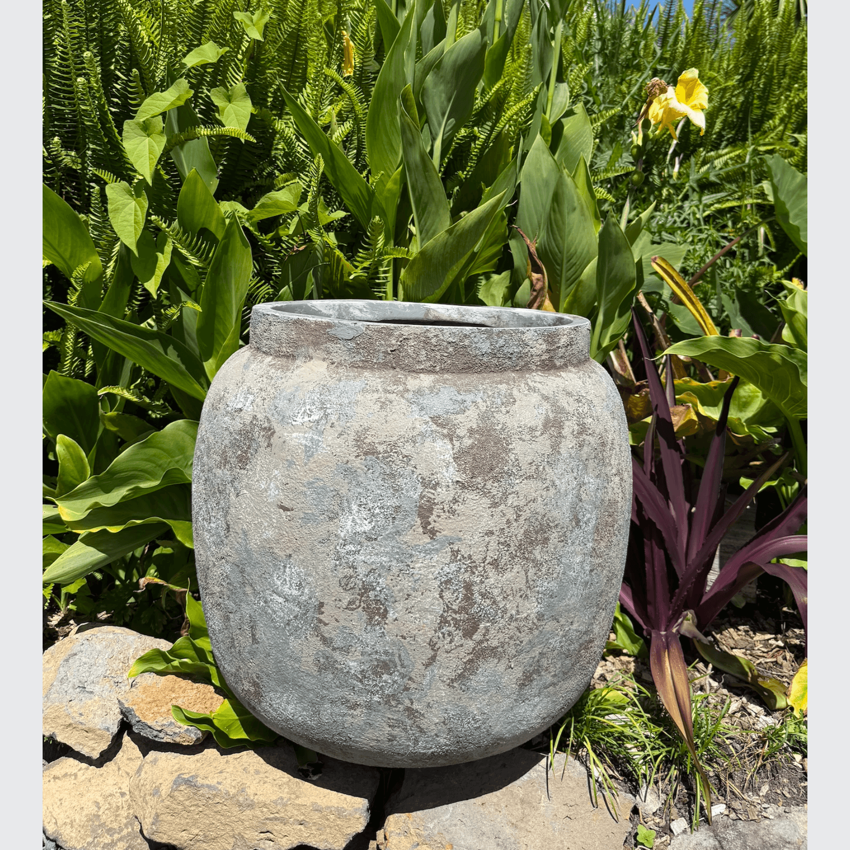 Classic Planter – Medium gallery detail image