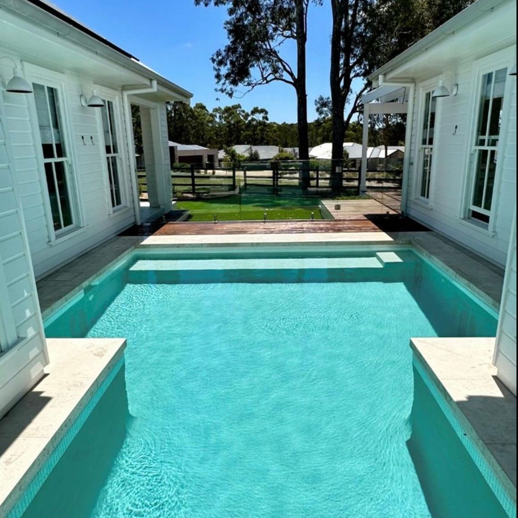 JEWELS 4 POOLS Original | Pearl gallery detail image