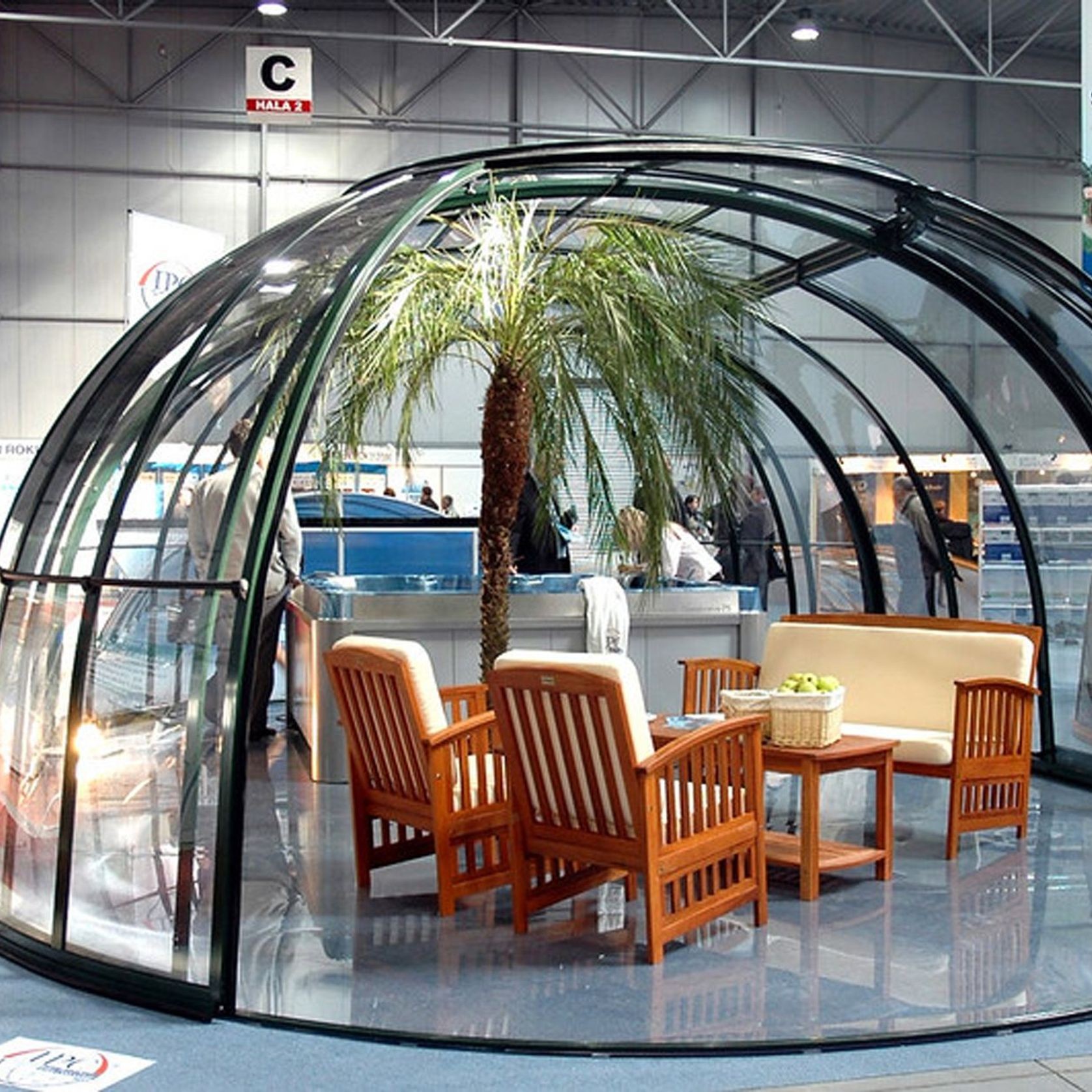 Grand Sunhouse Pool Enclosure gallery detail image