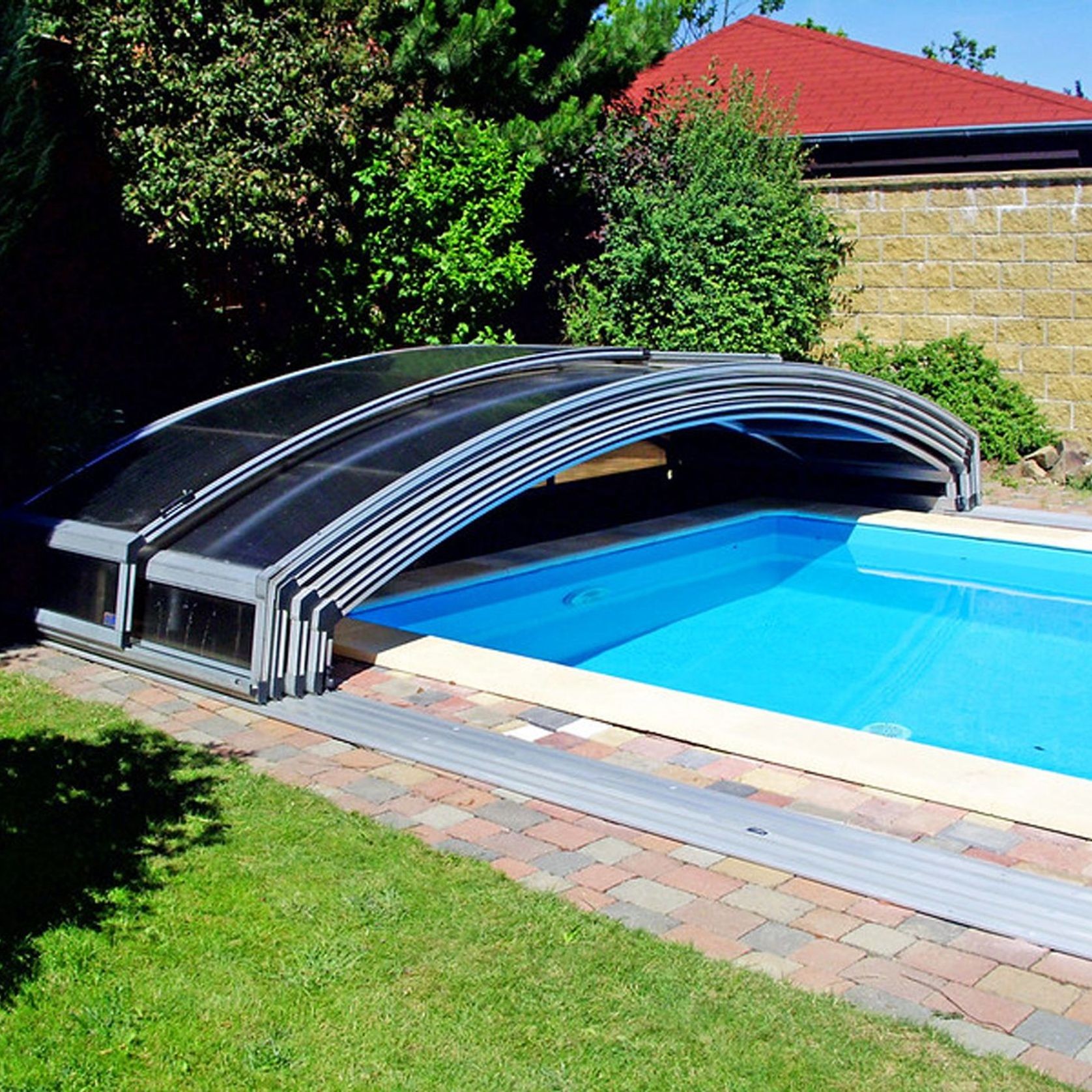 Imperia Neo Pool Enclosure gallery detail image