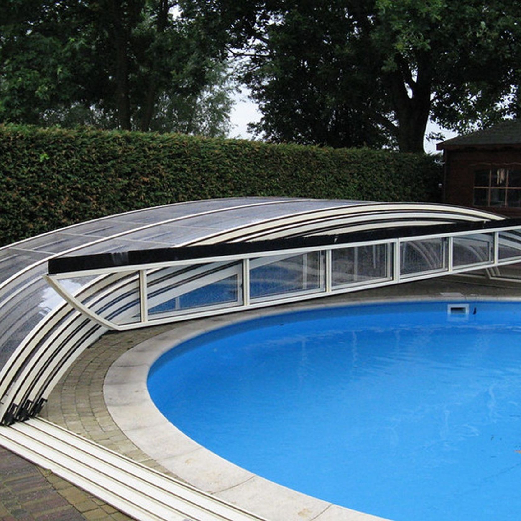 Elegant Pool Enclosure gallery detail image