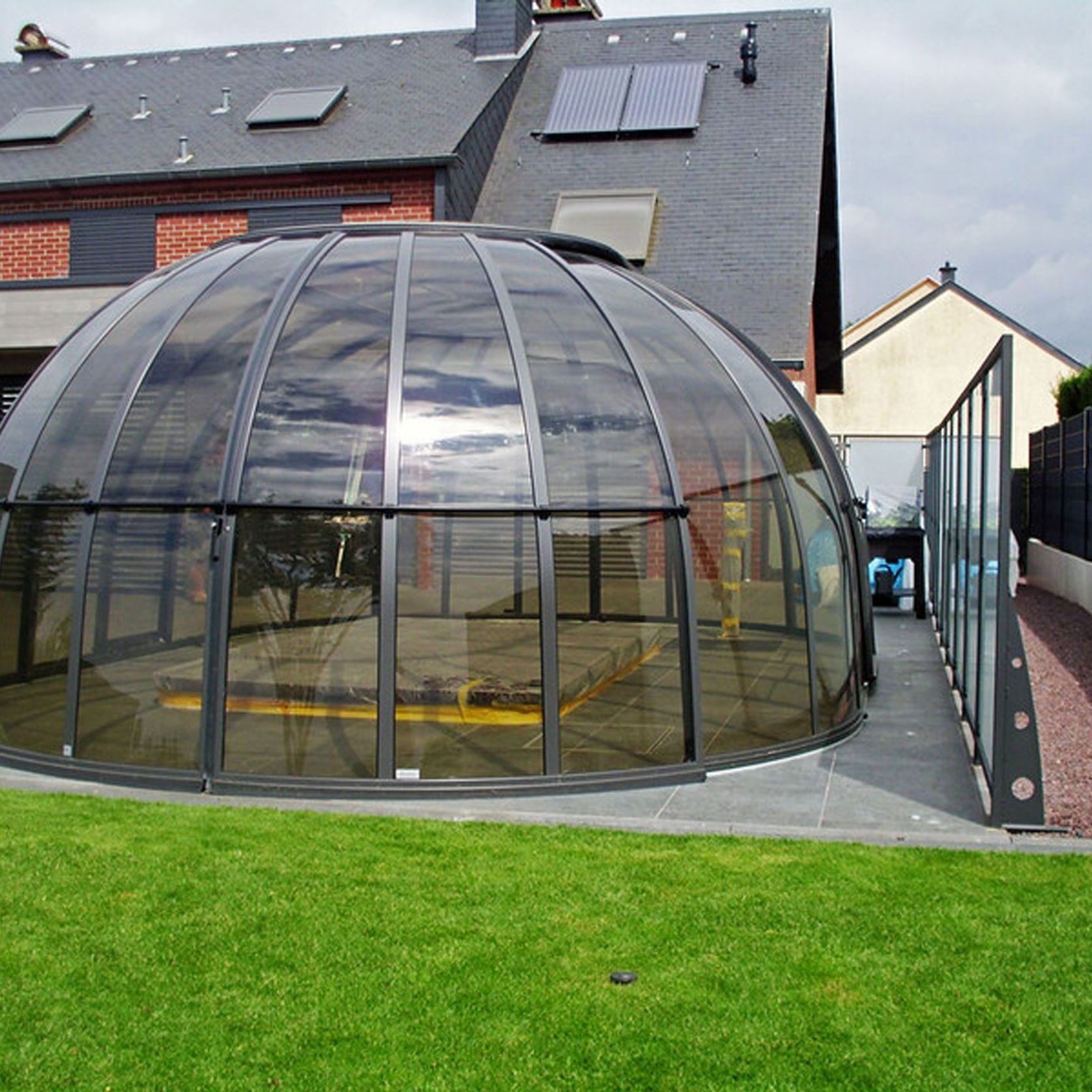 Grand Sunhouse Pool Enclosure gallery detail image