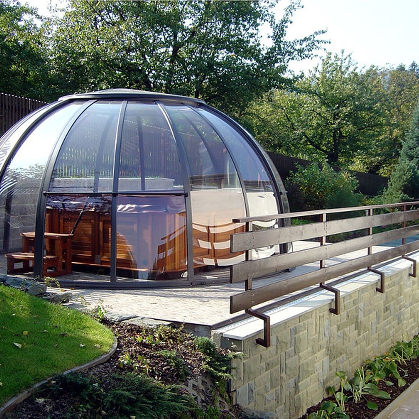 Orlando Poor Enclosure gallery detail image