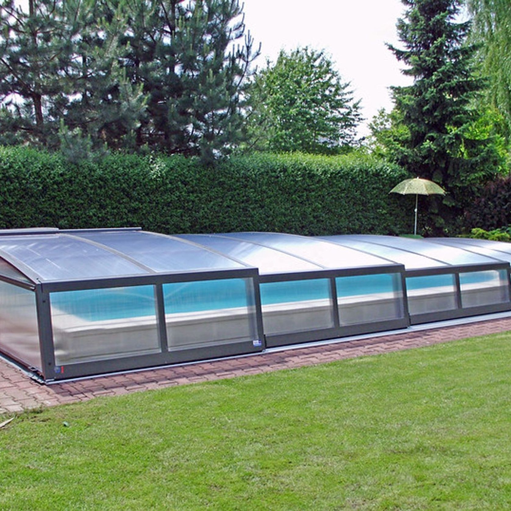 Corona Pool Enclosure gallery detail image