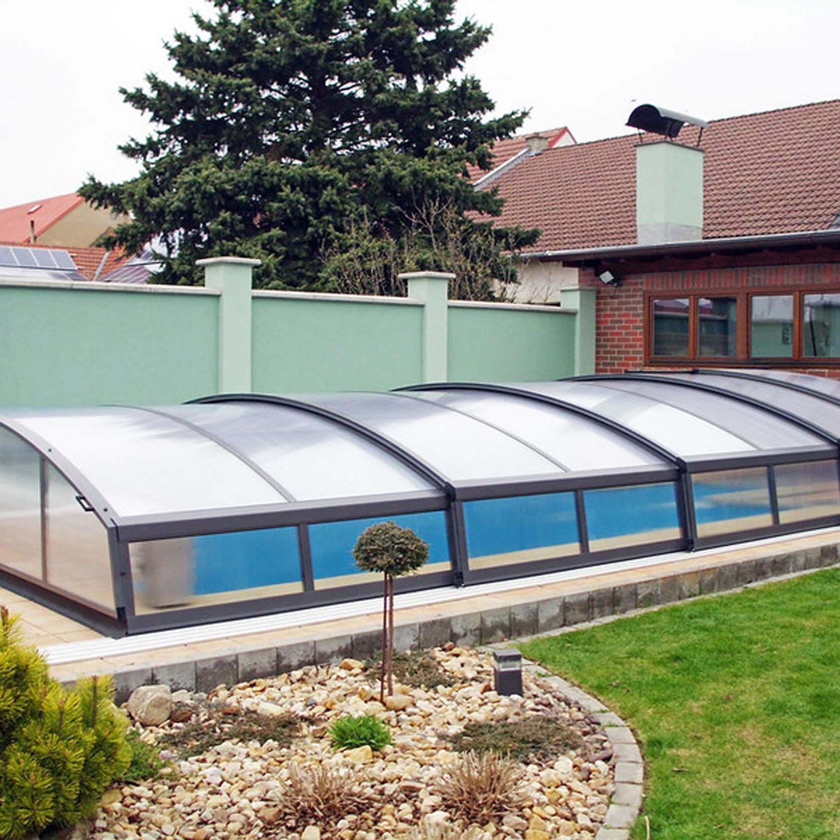 Imperia Neo Pool Enclosure gallery detail image