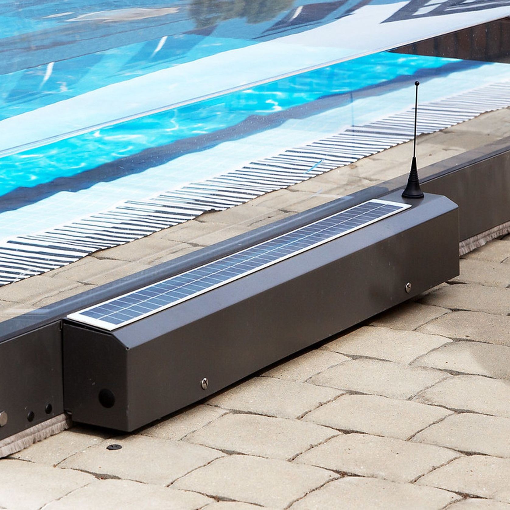 Viva Prime Pool Enclosure gallery detail image