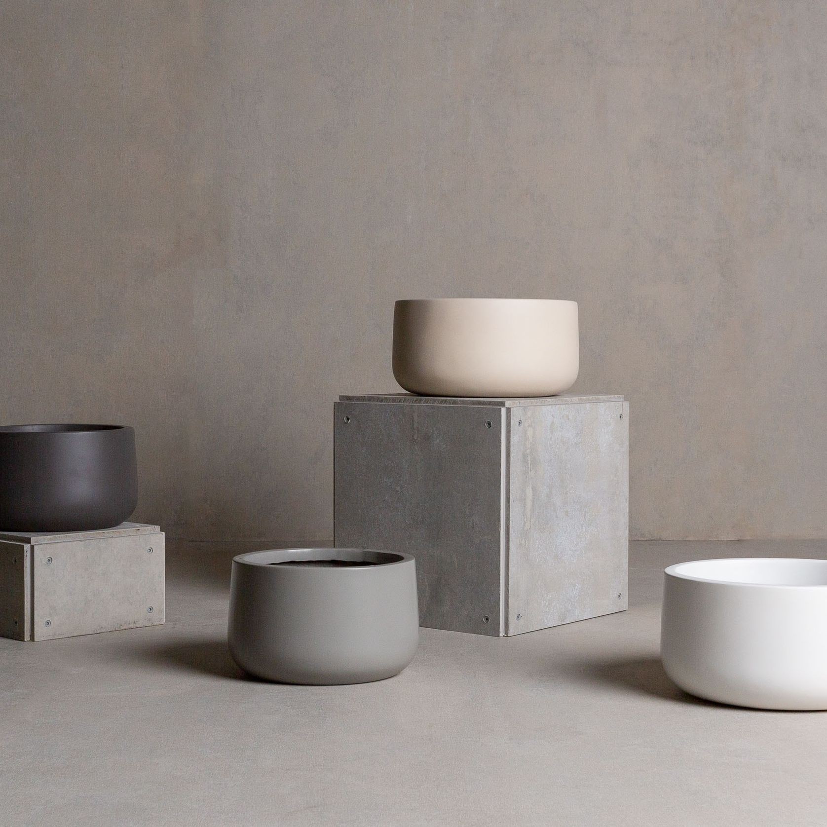 Hibernate 87 Degrees U Jar Non Hanging - Slate gallery detail image