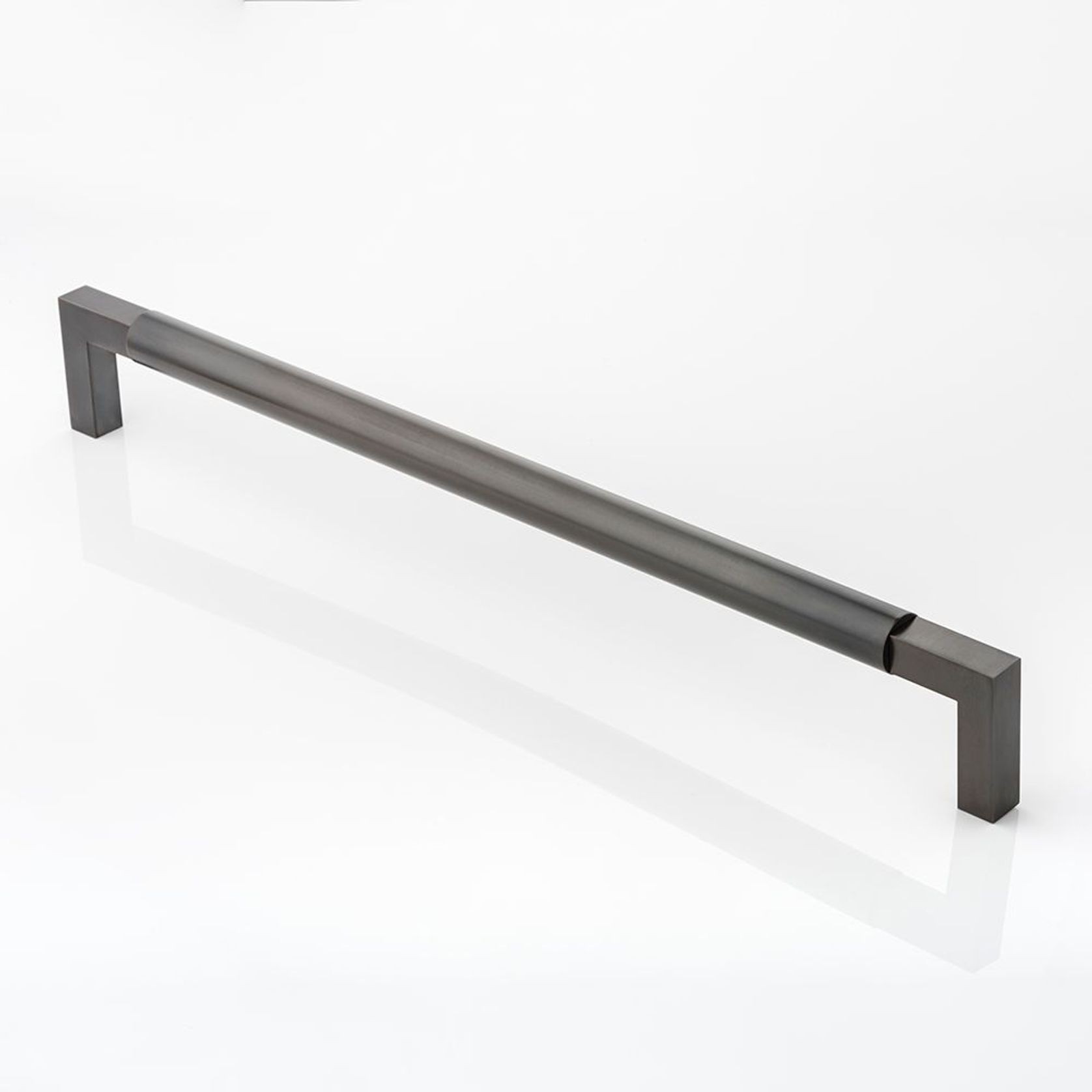 Joseph Giles Ashworth Door Pull gallery detail image