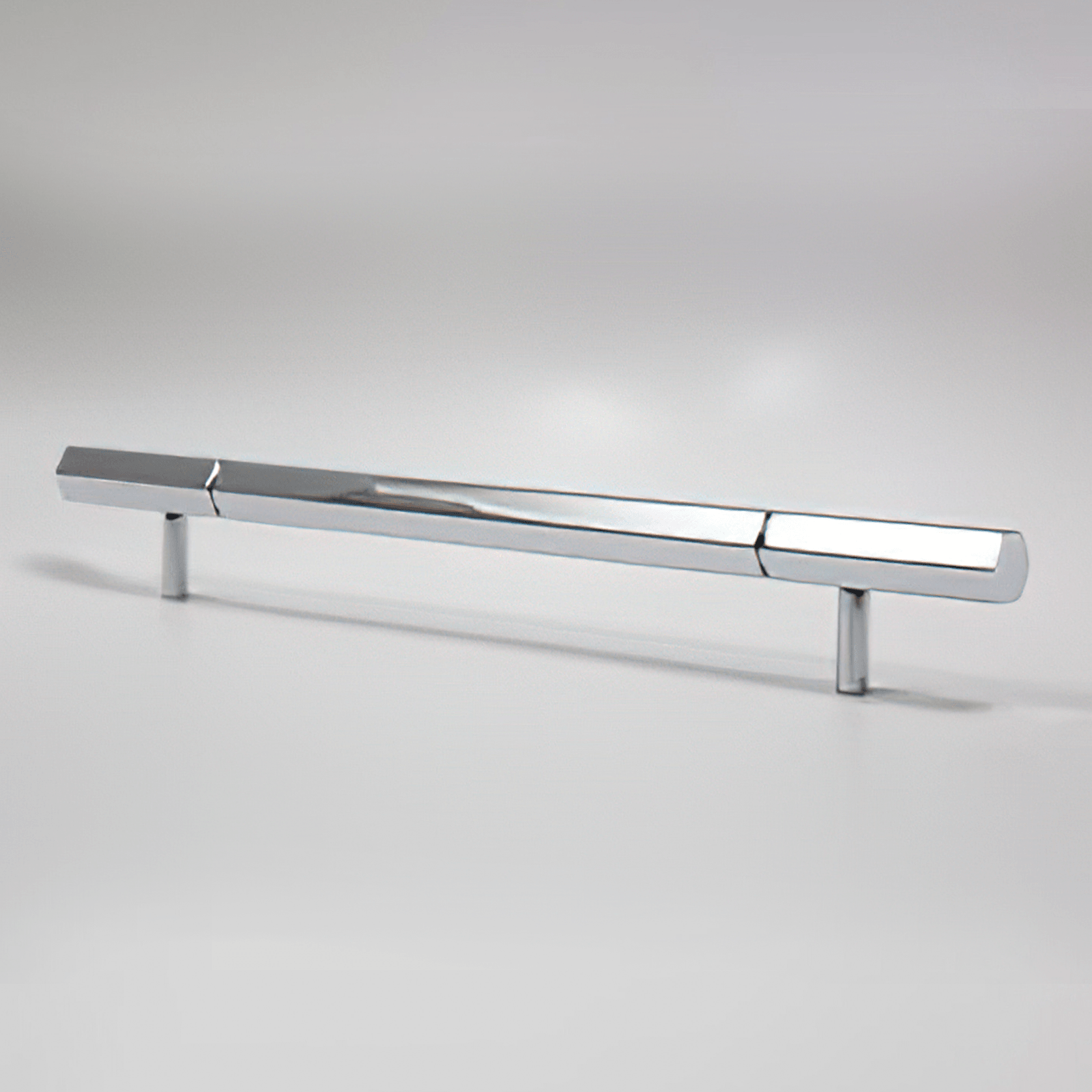 Facet 01L gallery detail image