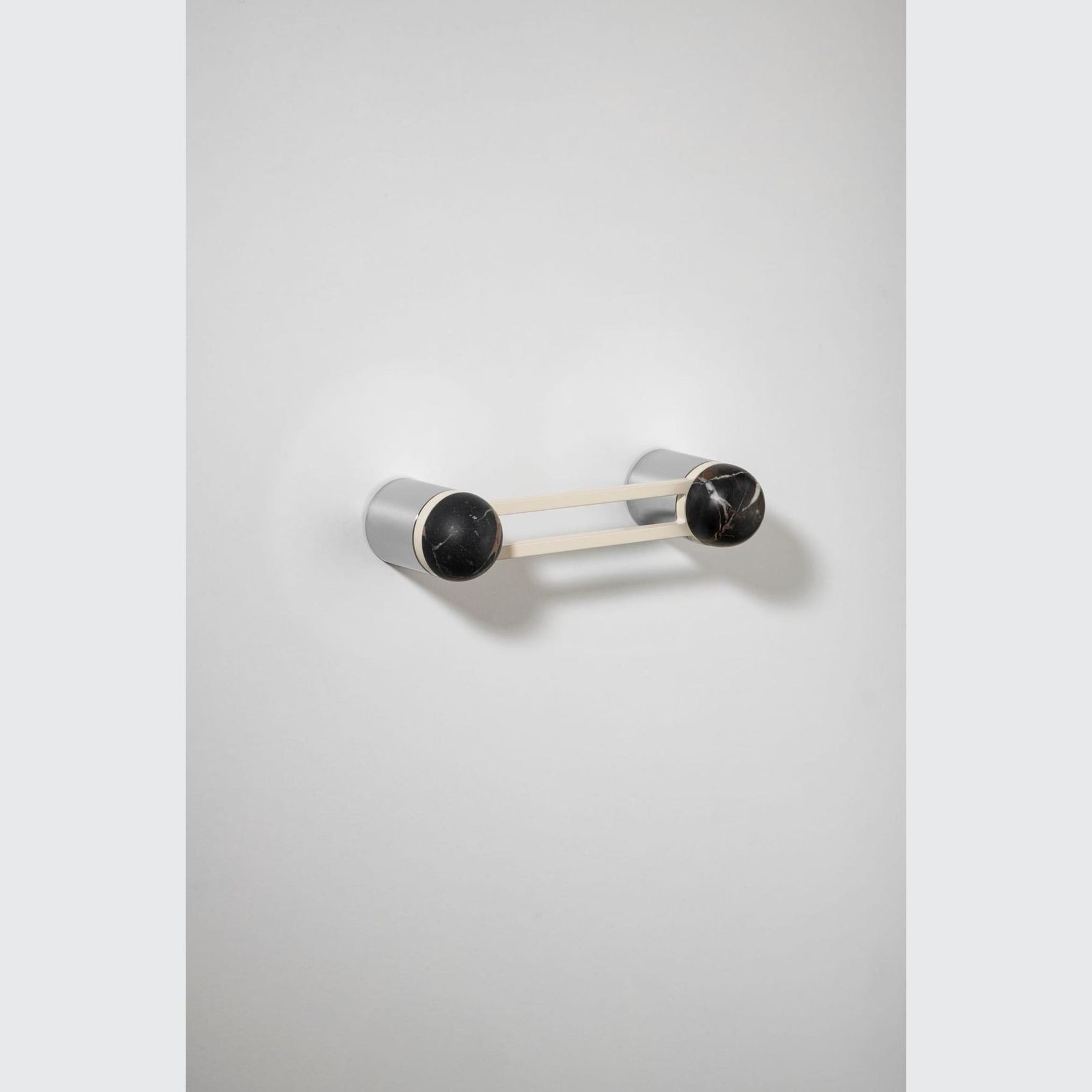 H04 Pull Handle Short gallery detail image